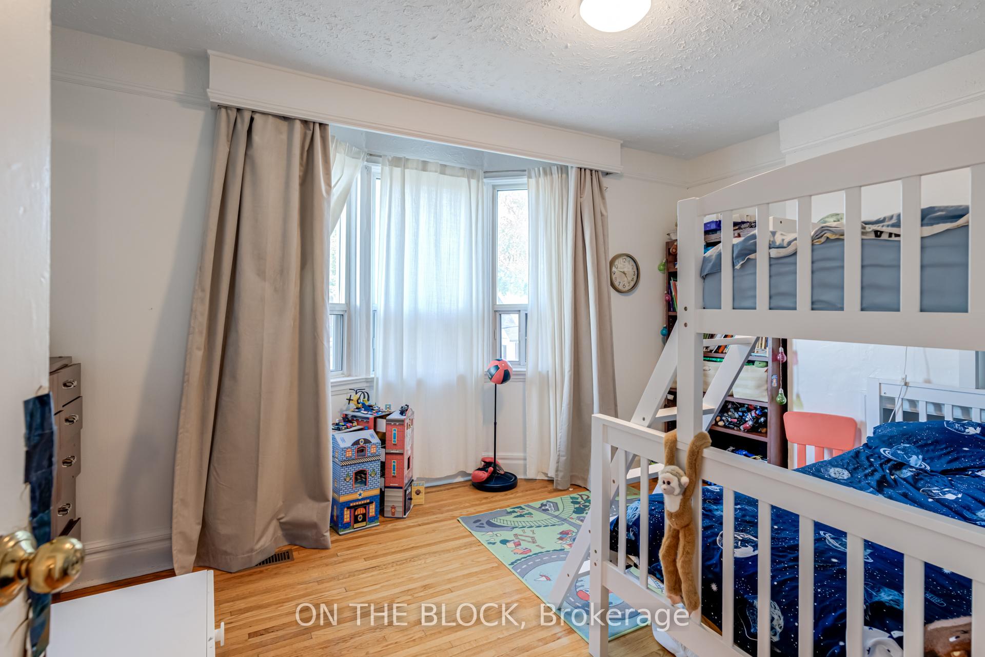 Photo 15 of 11 Mountnoel Avenue, Toronto, Greenwood-Coxwell — HOMEH