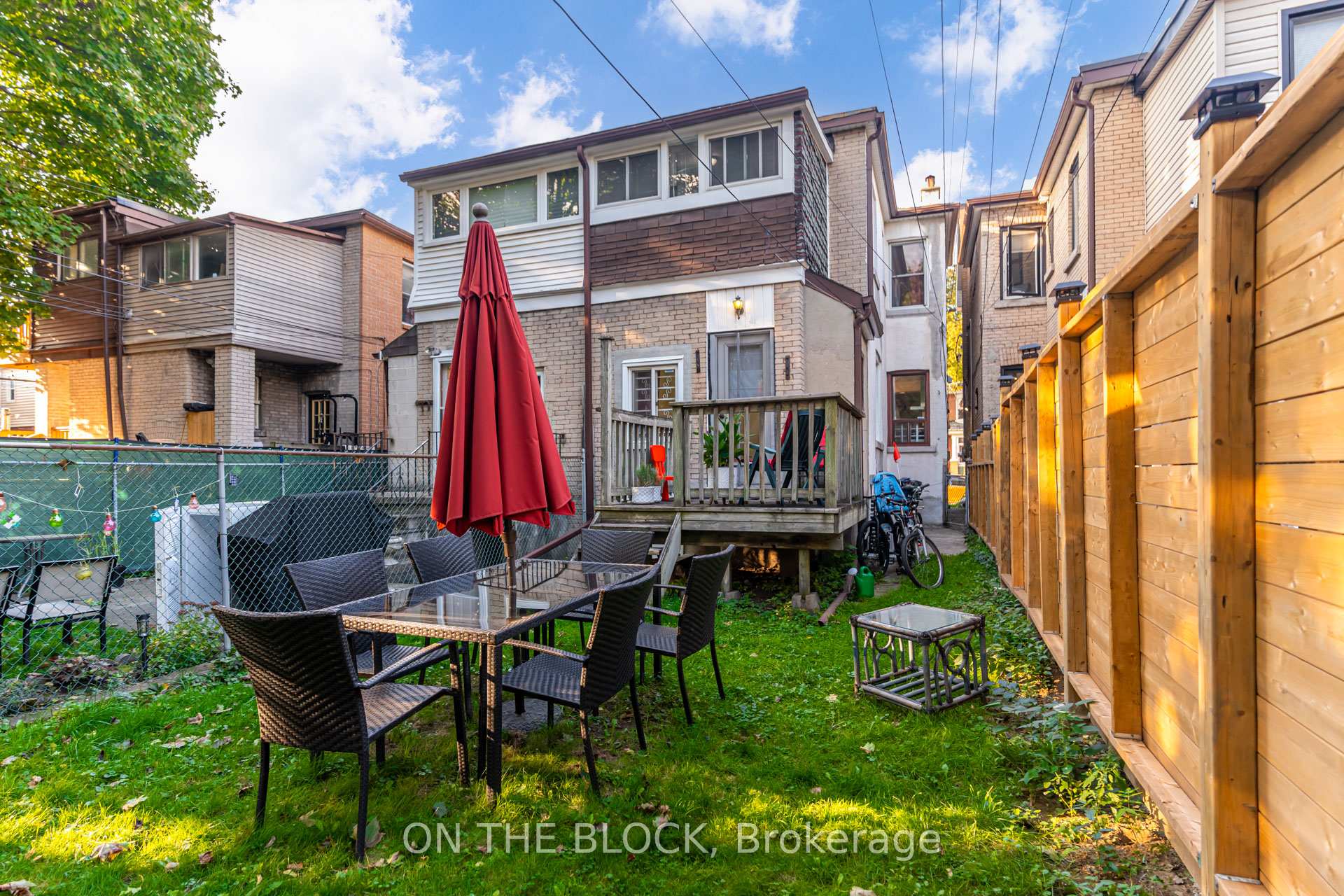 Photo 18 of 11 Mountnoel Avenue, Toronto, Greenwood-Coxwell — HOMEH