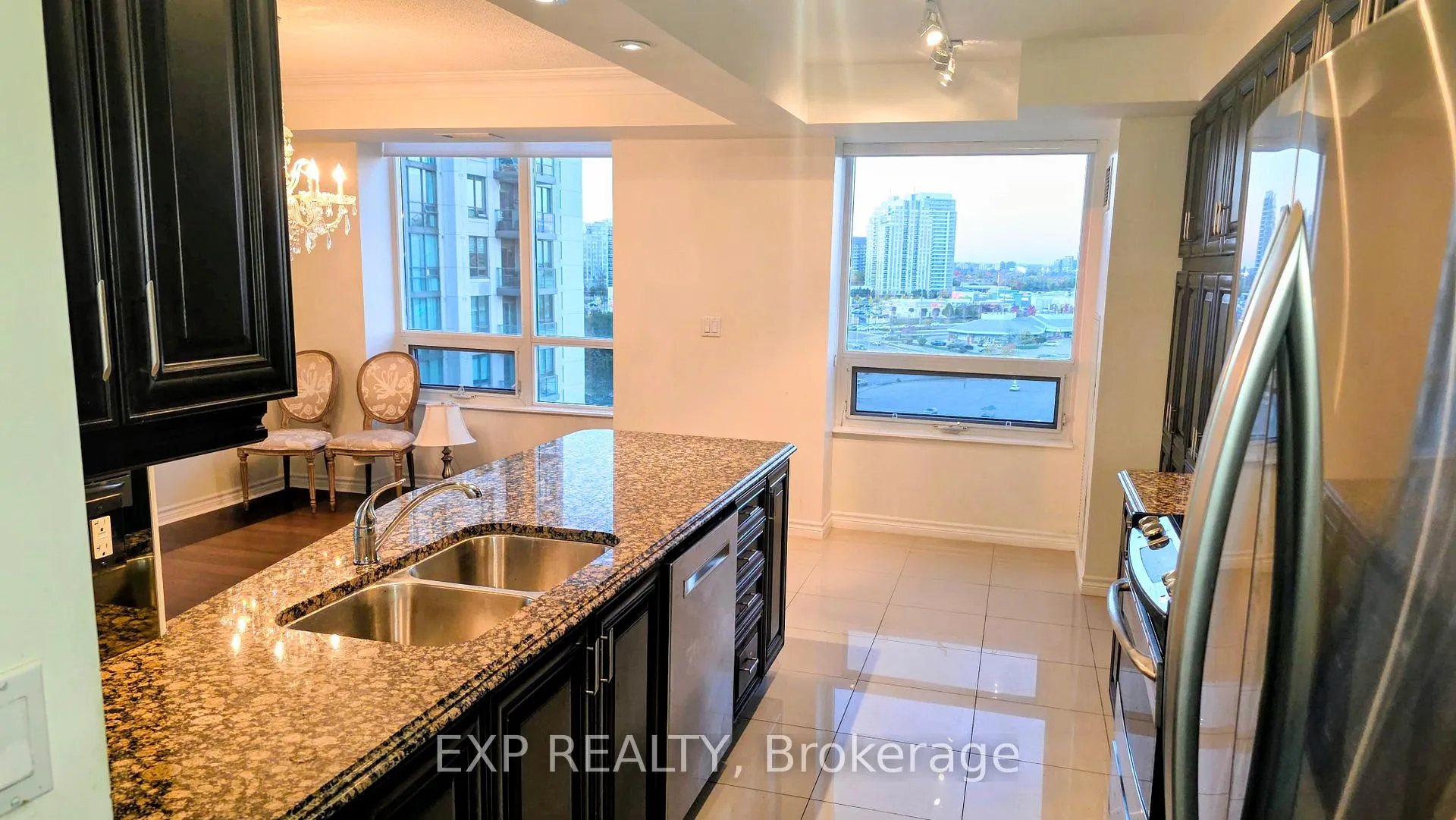 Photo 3 of Unit 1110, 88 Promenade Circle, Vaughan, Brownridge — HOMEH