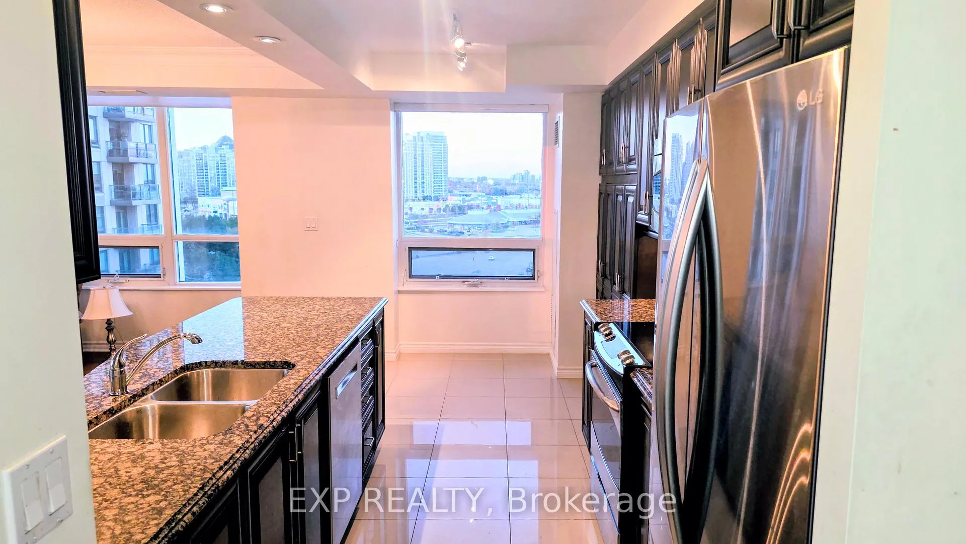 Photo 8 of Unit 1110, 88 Promenade Circle, Vaughan, Brownridge — HOMEH