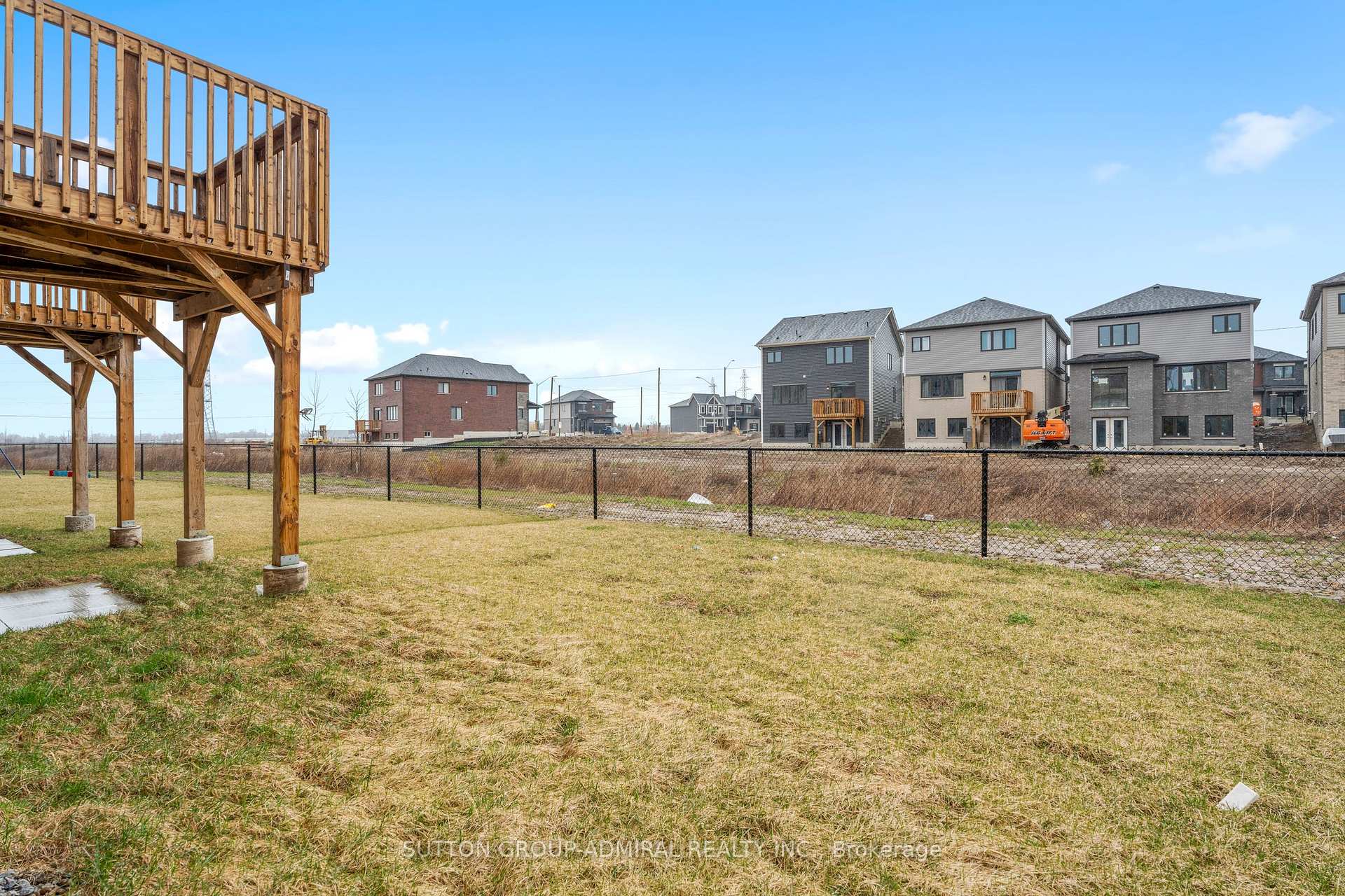 Photo 7 of 129 Vanilla Trail, Thorold, Port Robinson — HOMEH