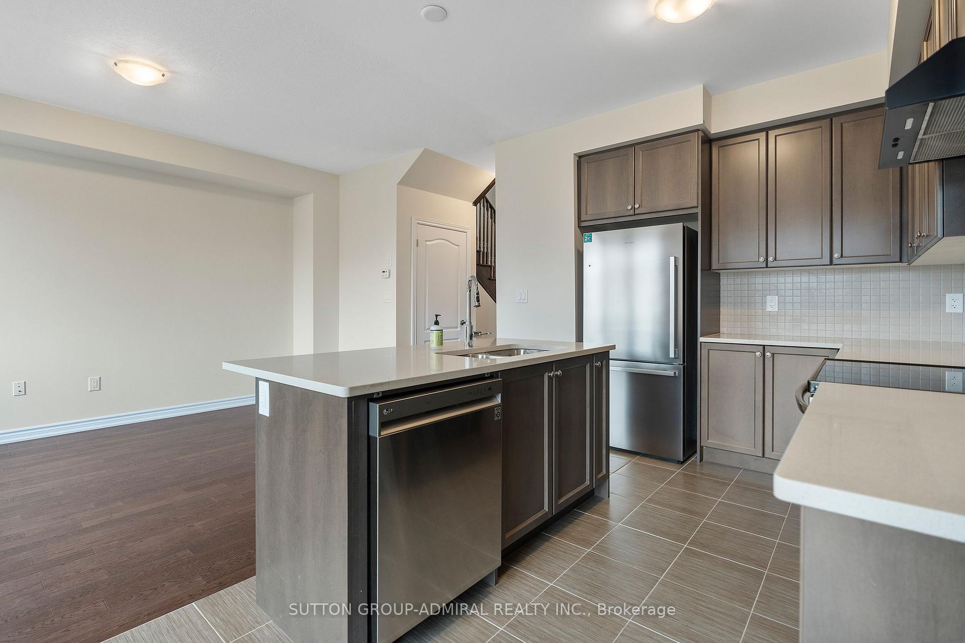 Photo 13 of 129 Vanilla Trail, Thorold, Port Robinson — HOMEH