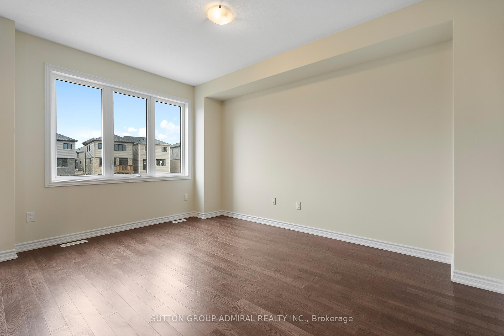 Photo 17 of 129 Vanilla Trail, Thorold, Port Robinson — HOMEH