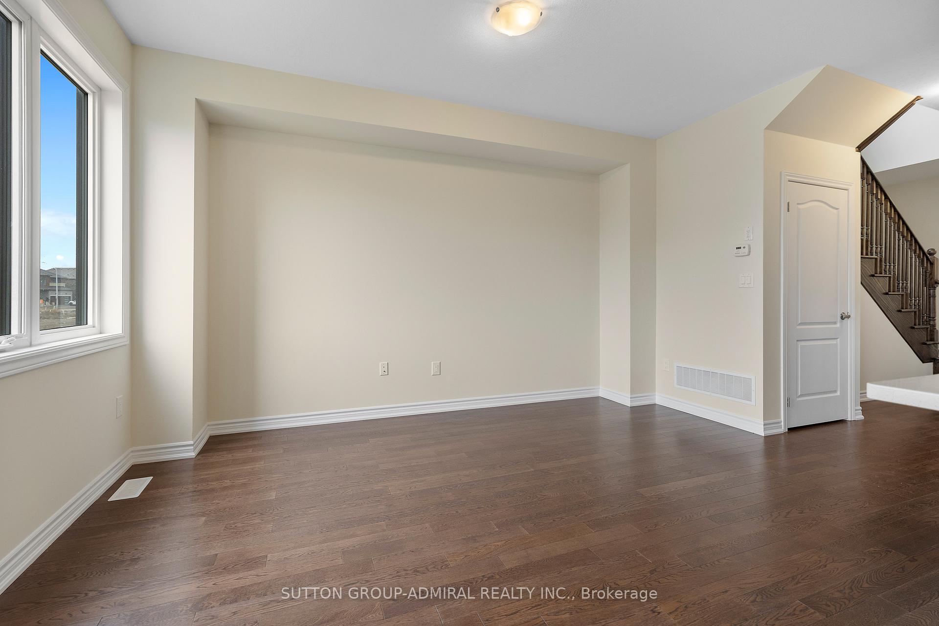 Photo 18 of 129 Vanilla Trail, Thorold, Port Robinson — HOMEH