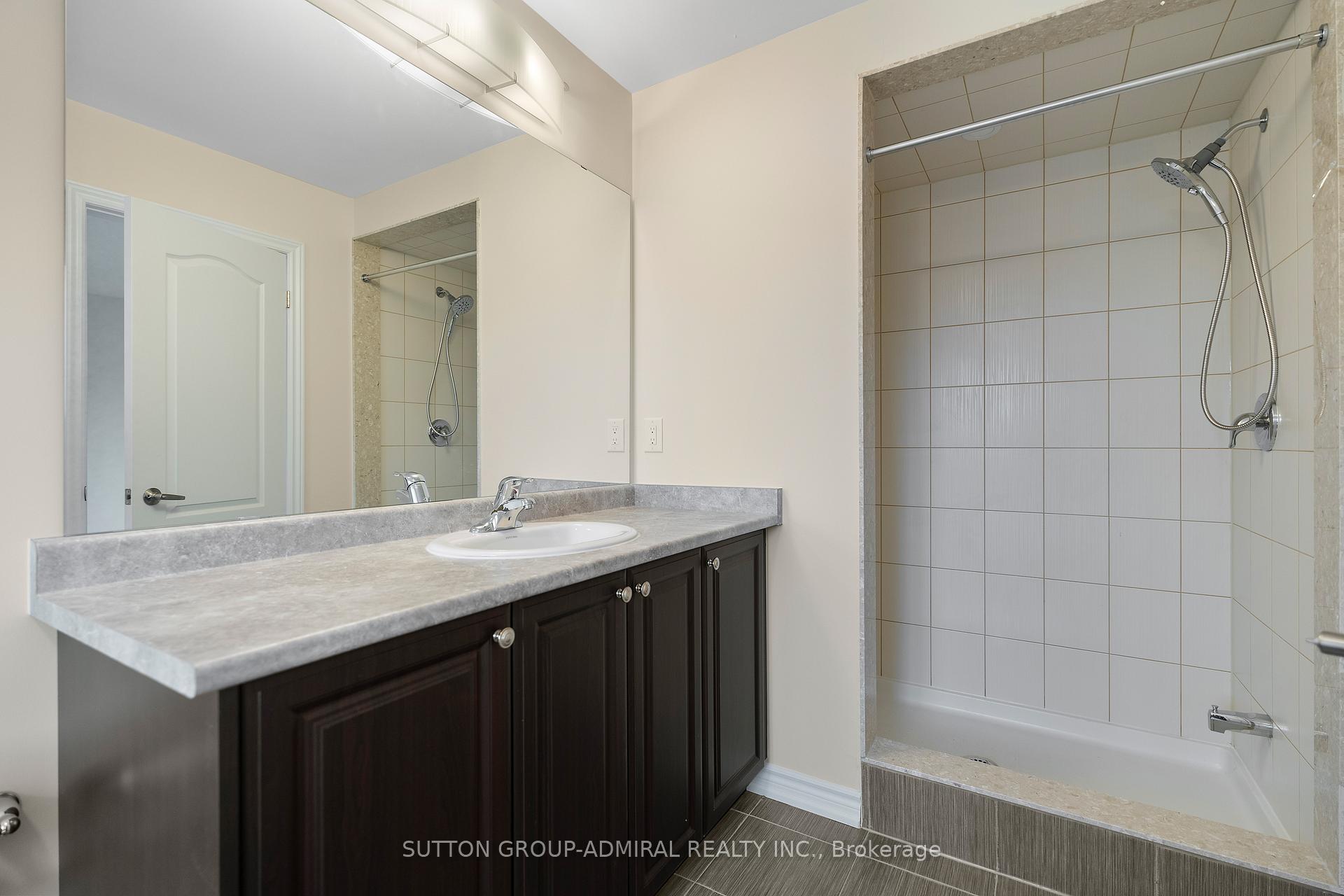 Photo 21 of 129 Vanilla Trail, Thorold, Port Robinson — HOMEH