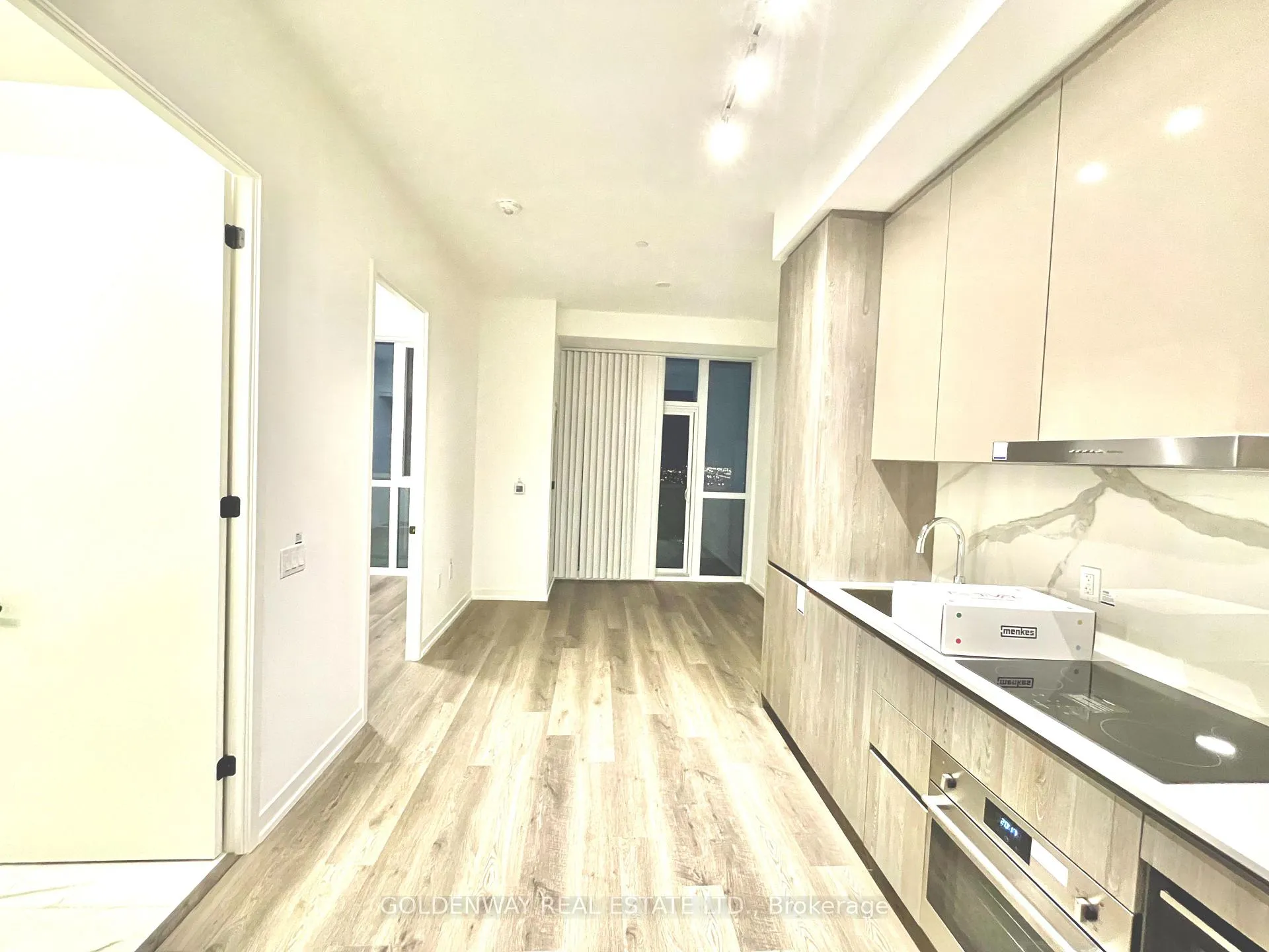 Photo 1 of Unit 3610, 8 Interchange Way, Vaughan, Vaughan Corporate Centre — HOMEH