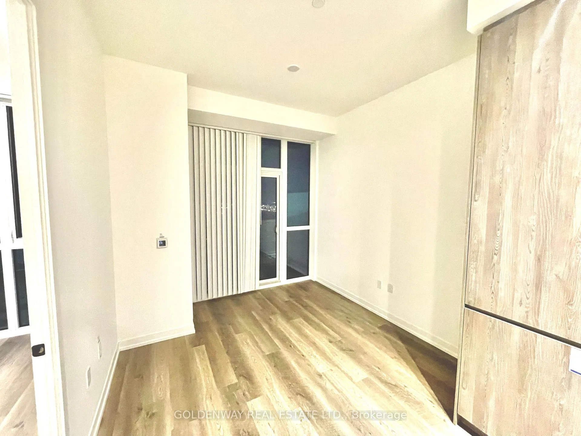 Photo 3 of Unit 3610, 8 Interchange Way, Vaughan, Vaughan Corporate Centre — HOMEH