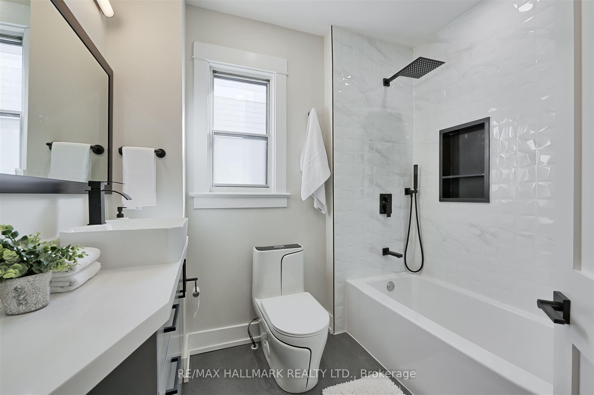 Photo 28 of 263 Withrow Avenue, Toronto, North Riverdale — HOMEH