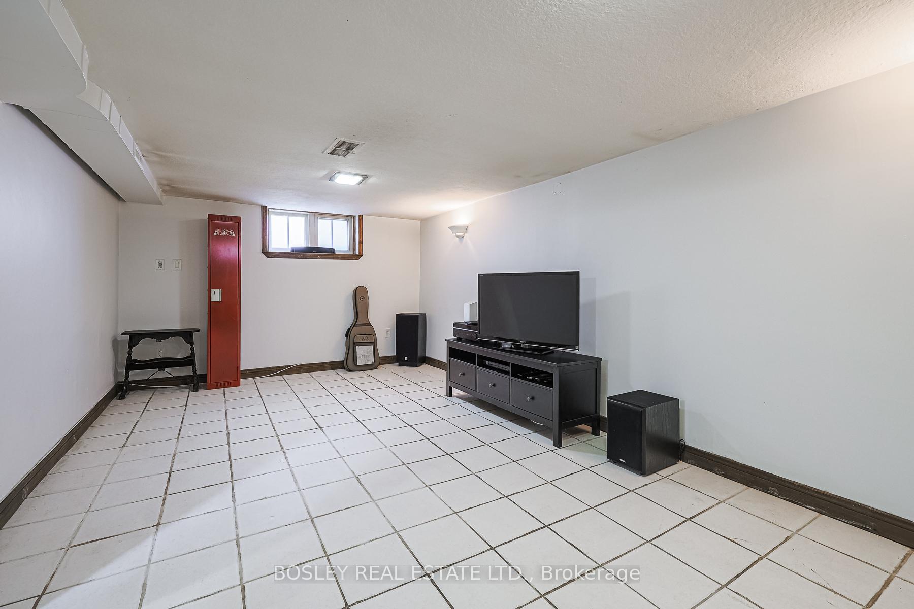 Photo 7 of 23 Stag Hill Drive, Toronto, O'Connor-Parkview — HOMEH