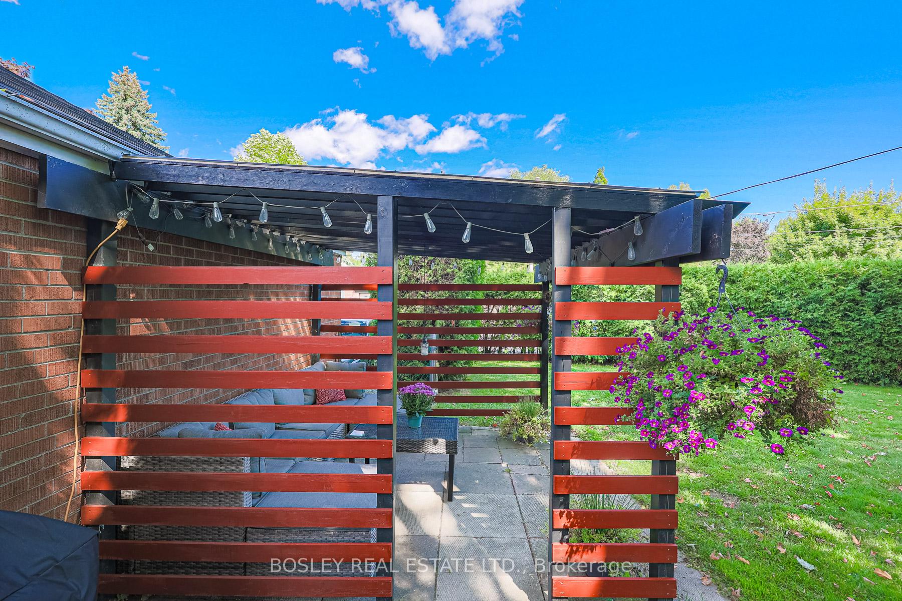 Photo 11 of 23 Stag Hill Drive, Toronto, O'Connor-Parkview — HOMEH