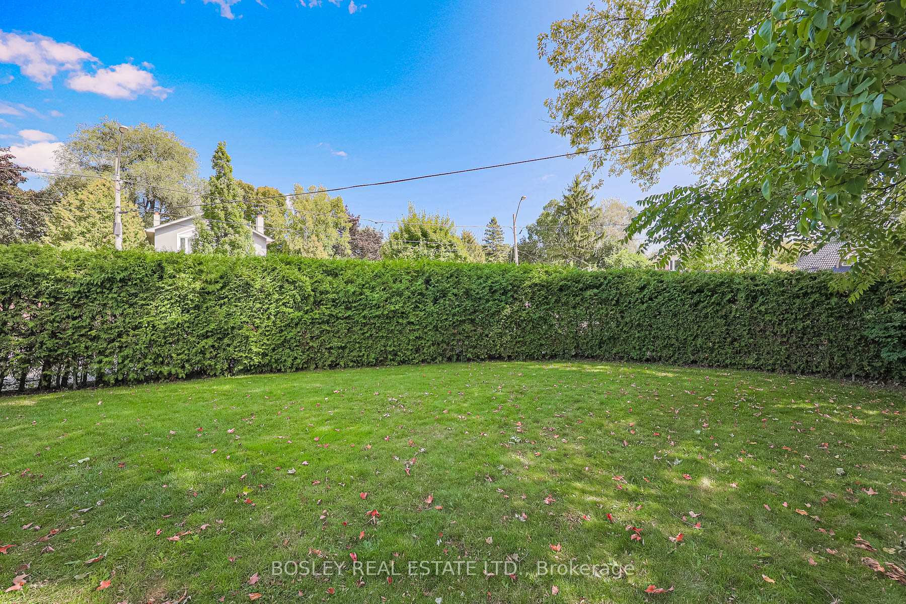 Photo 16 of 23 Stag Hill Drive, Toronto, O'Connor-Parkview — HOMEH