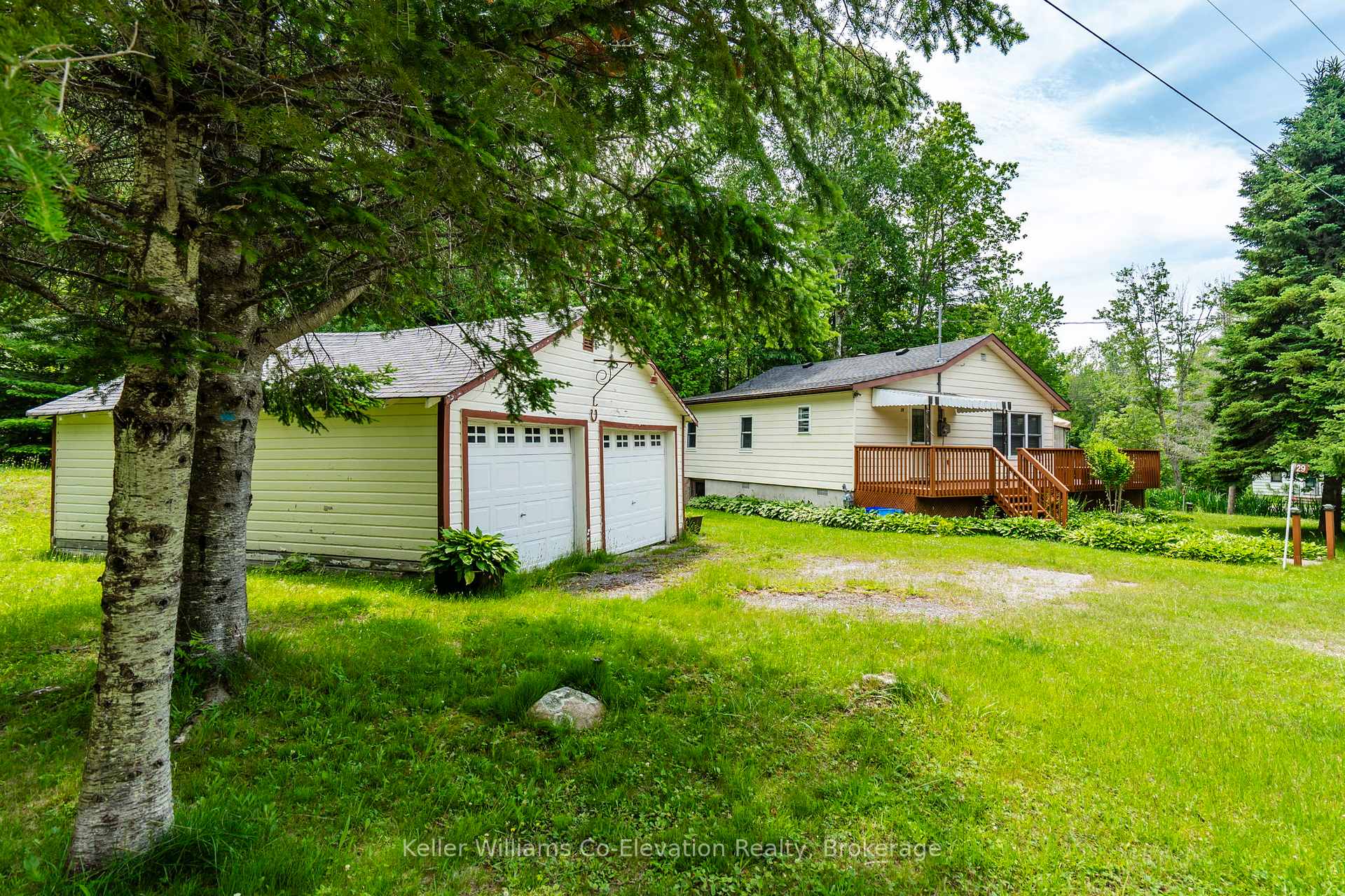 Photo 14 of 29 Winterset Avenue, Tiny, Rural Tiny — HOMEH