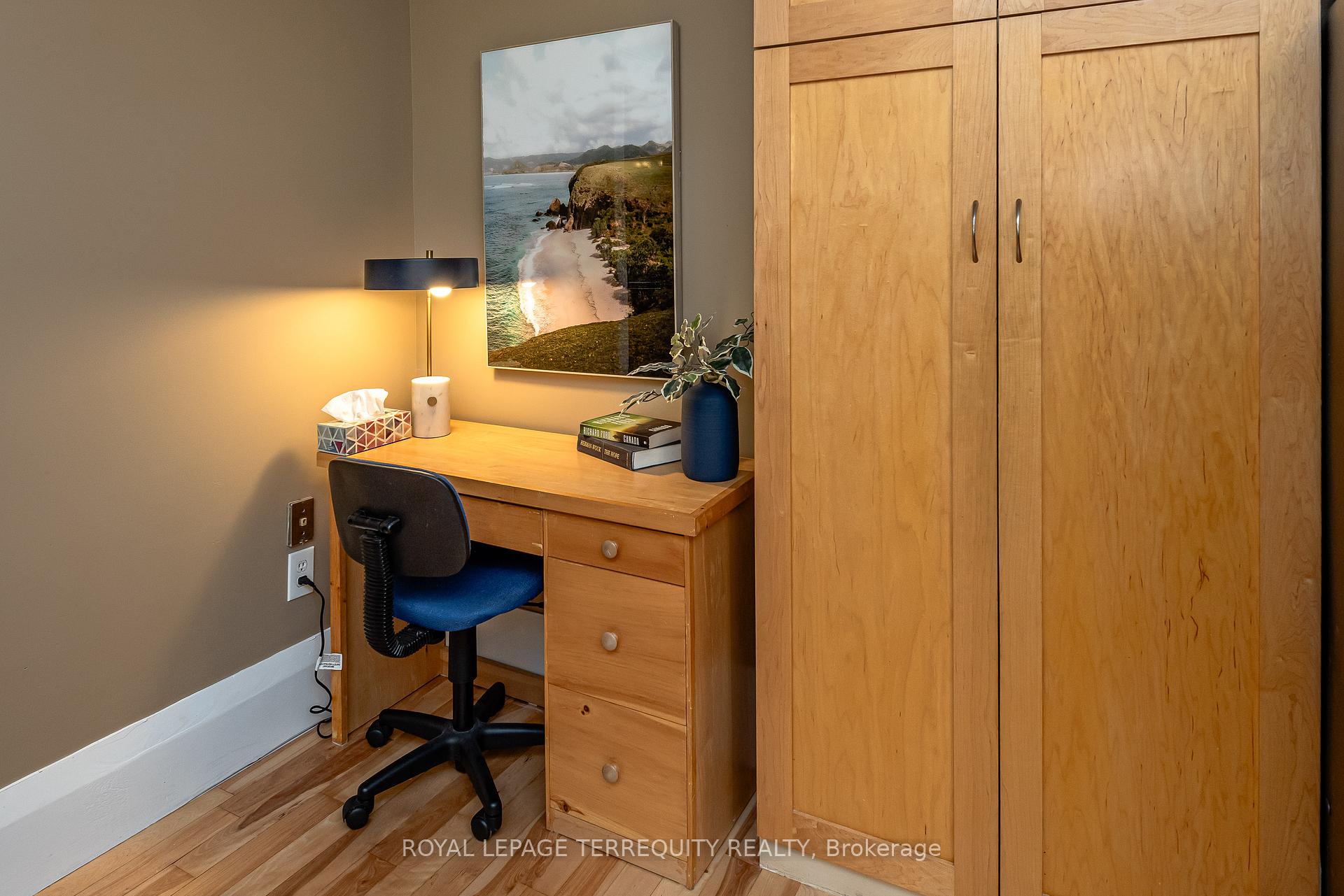 Photo 19 of 75 Hiawatha Road, Toronto, Greenwood-Coxwell — HOMEH