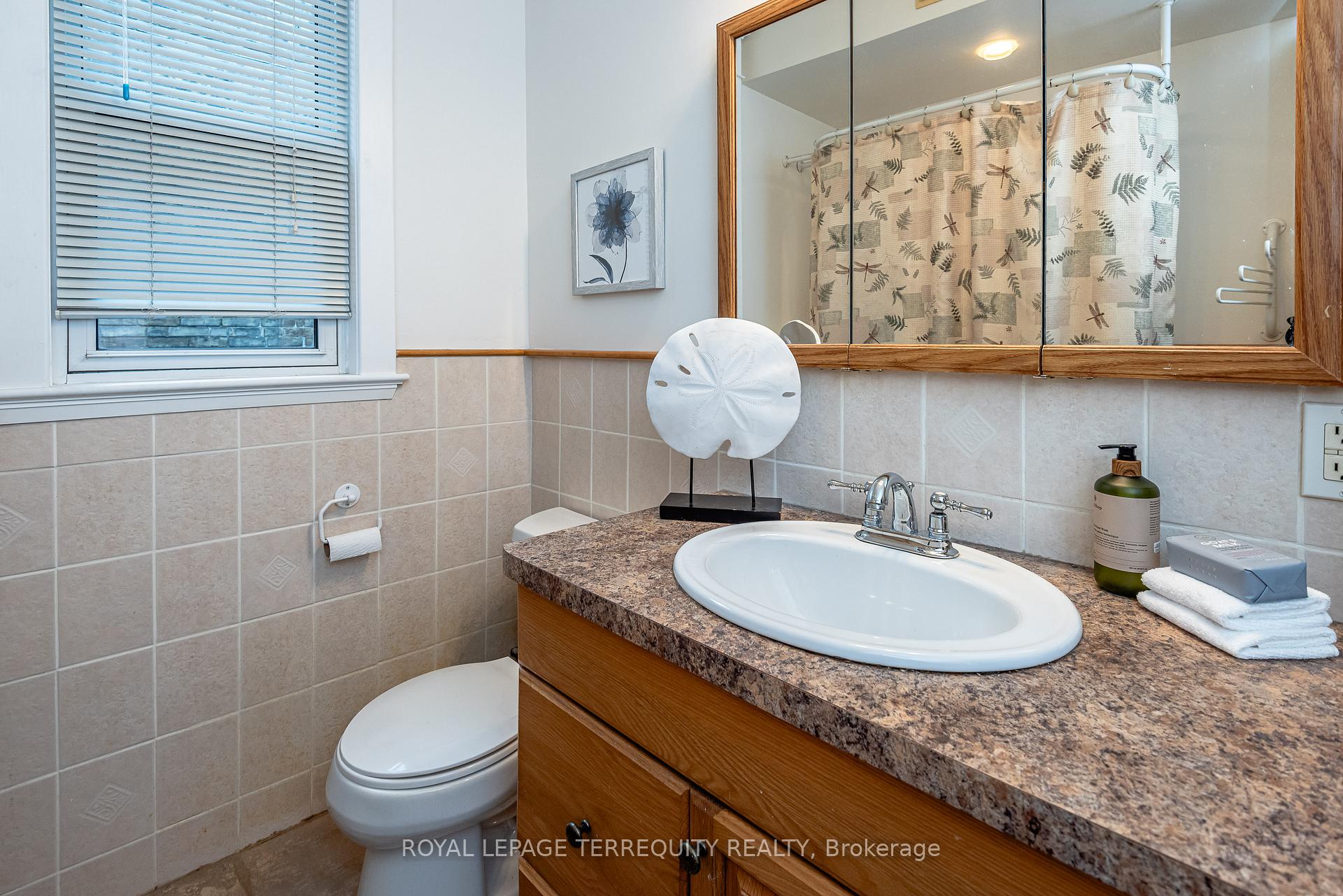 Photo 28 of 75 Hiawatha Road, Toronto, Greenwood-Coxwell — HOMEH