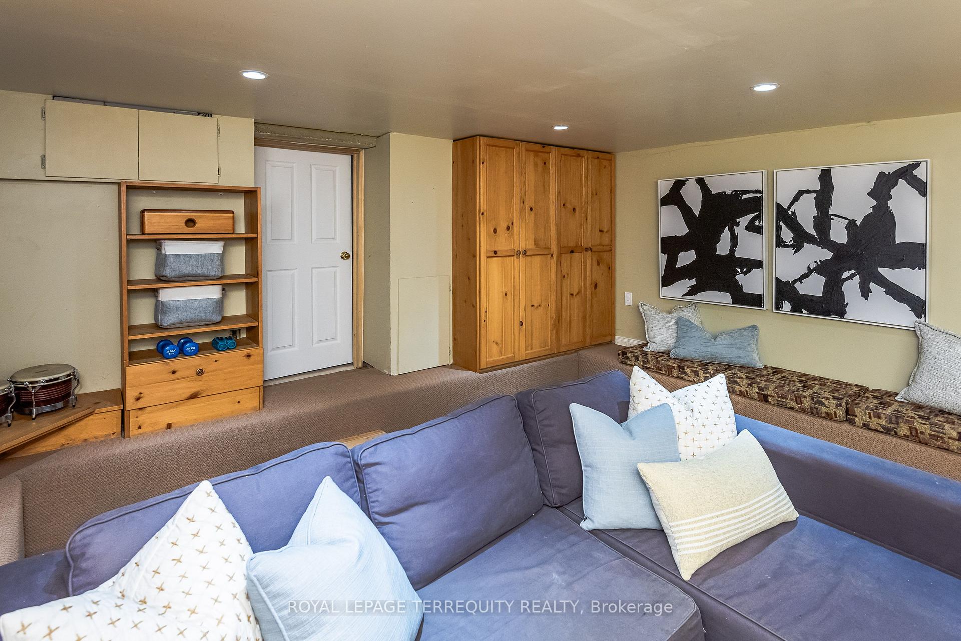 Photo 33 of 75 Hiawatha Road, Toronto, Greenwood-Coxwell — HOMEH