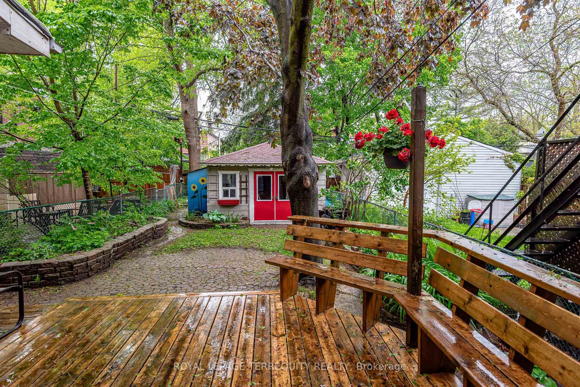 Photo 39 of 75 Hiawatha Road, Toronto, Greenwood-Coxwell — HOMEH