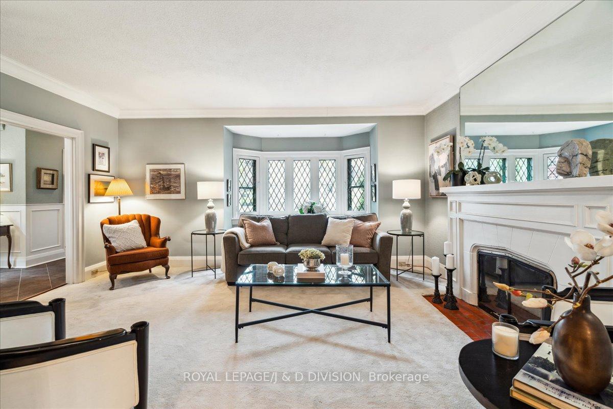 Photo 3 of 103 College View Avenue, Toronto, Forest Hill South — HOMEH