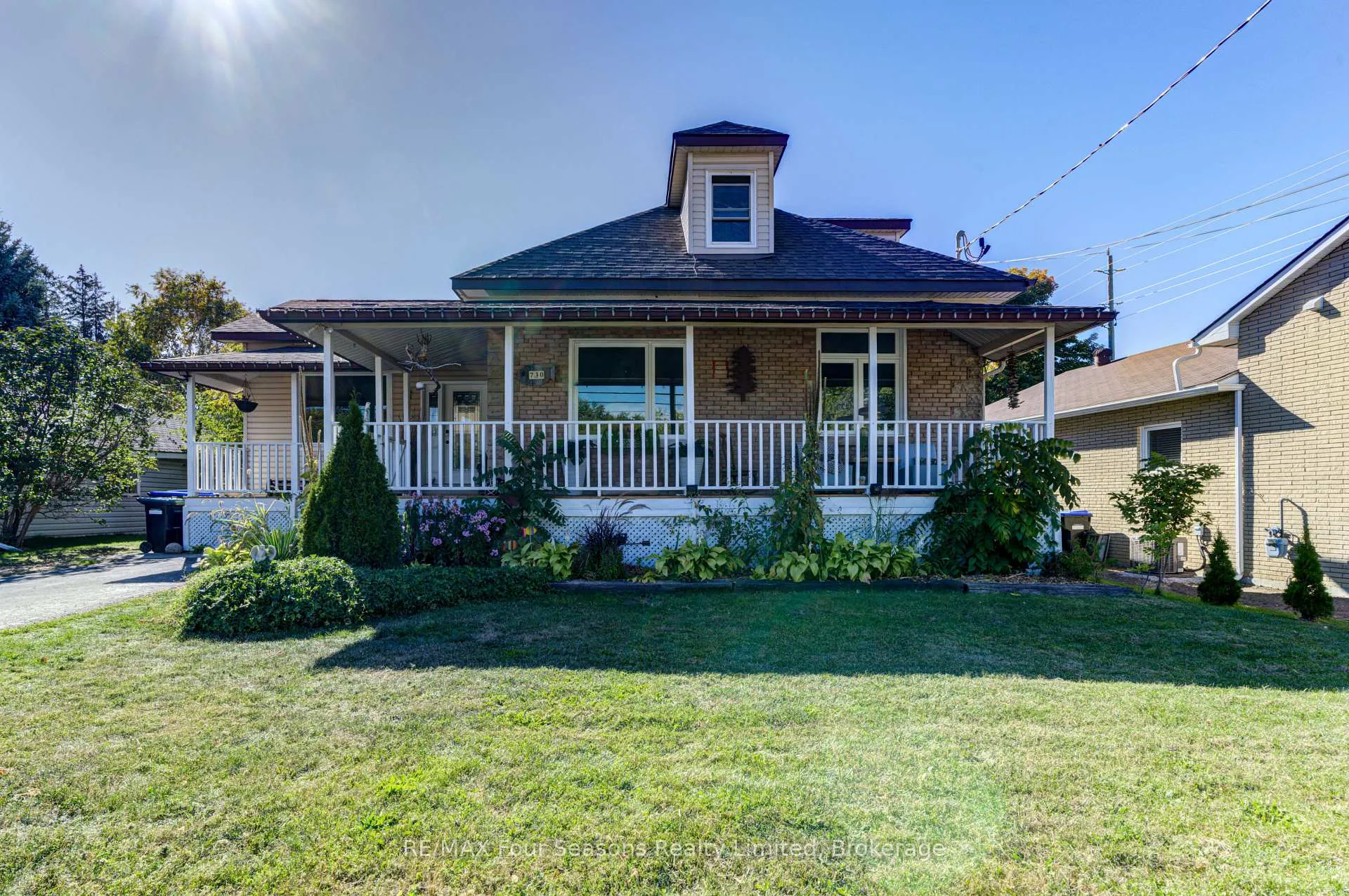 Front of 730 Hurontario Street
