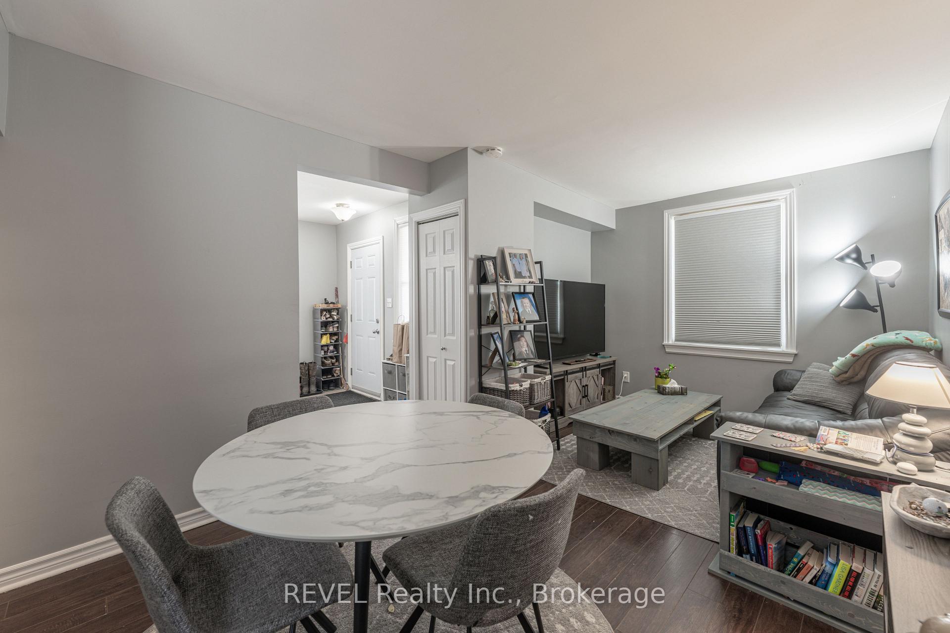 Photo 15 of 114 1/2 Pine Street S, Thorold, Thorold Downtown — HOMEH