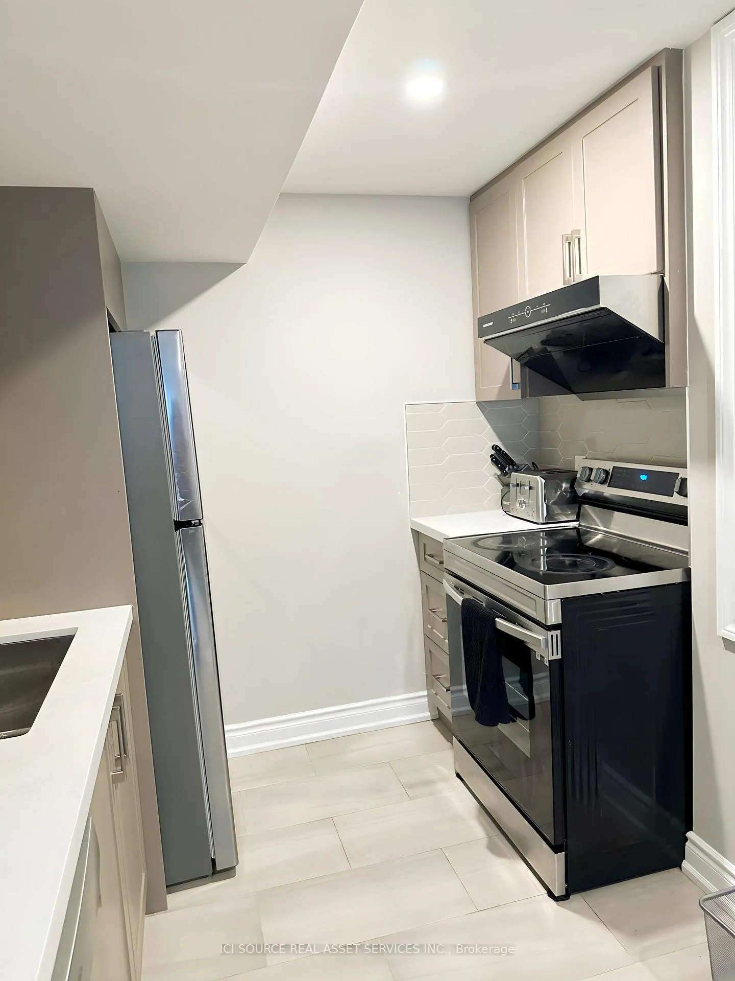 Photo 20 of Unit Basement, 30 York Drive, Peterborough, Monaghan Ward 2 — HOMEH