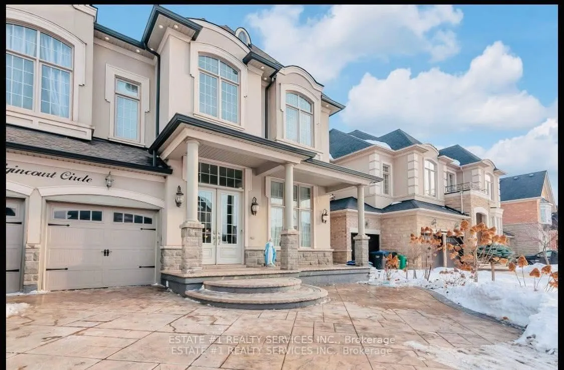 Photo 1 of 4 Agincourt Circle, Brampton, Credit Valley — HOMEH