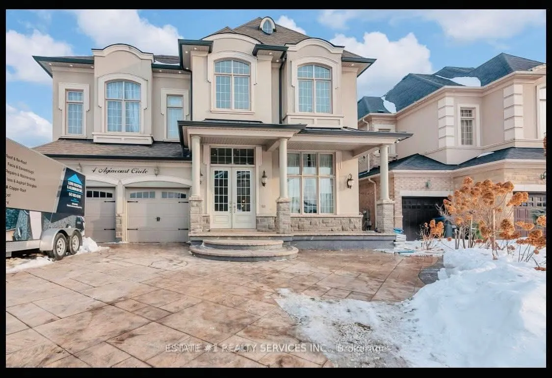 Photo 2 of 4 Agincourt Circle, Brampton, Credit Valley — HOMEH