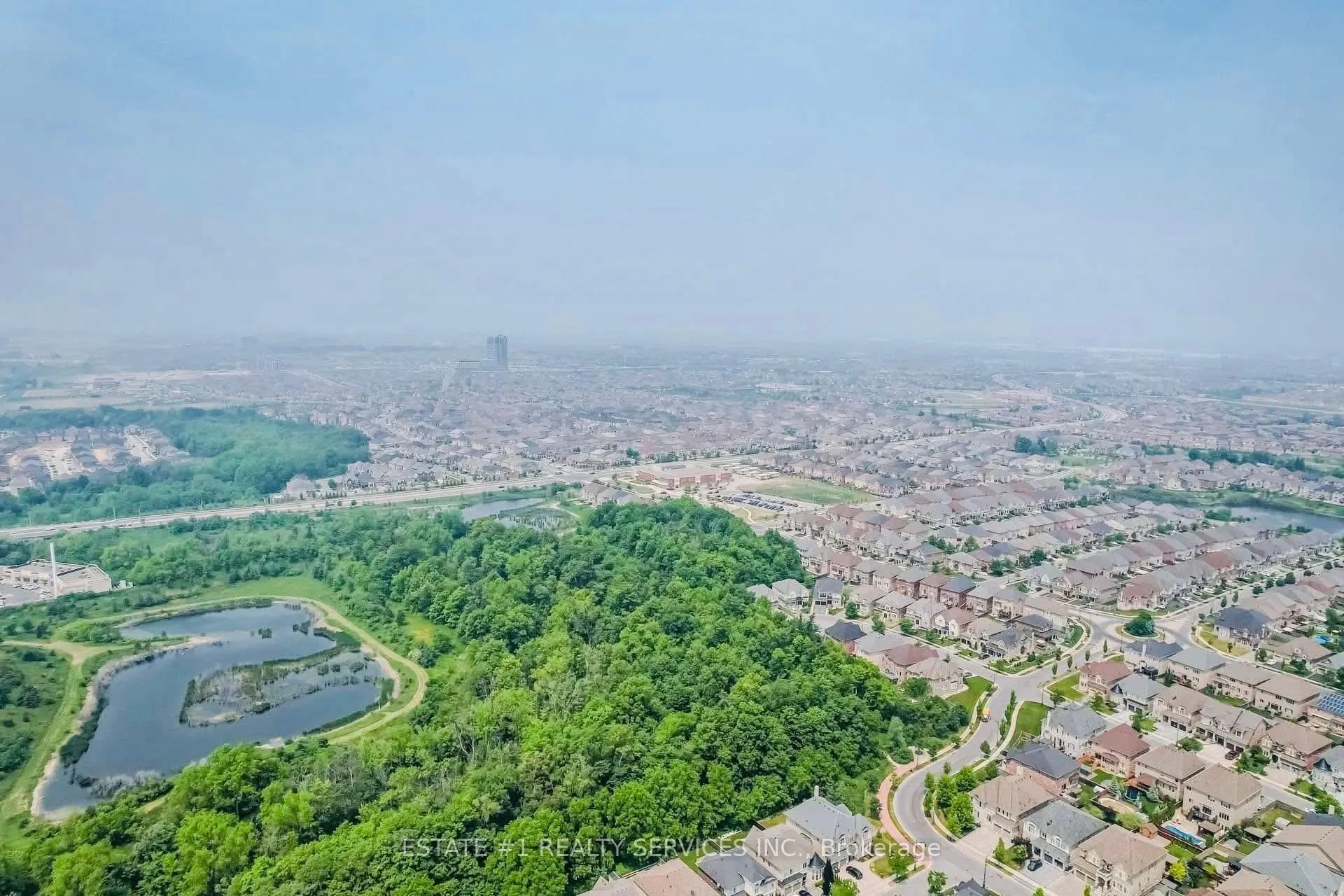 Photo 29 of 4 Agincourt Circle, Brampton, Credit Valley — HOMEH