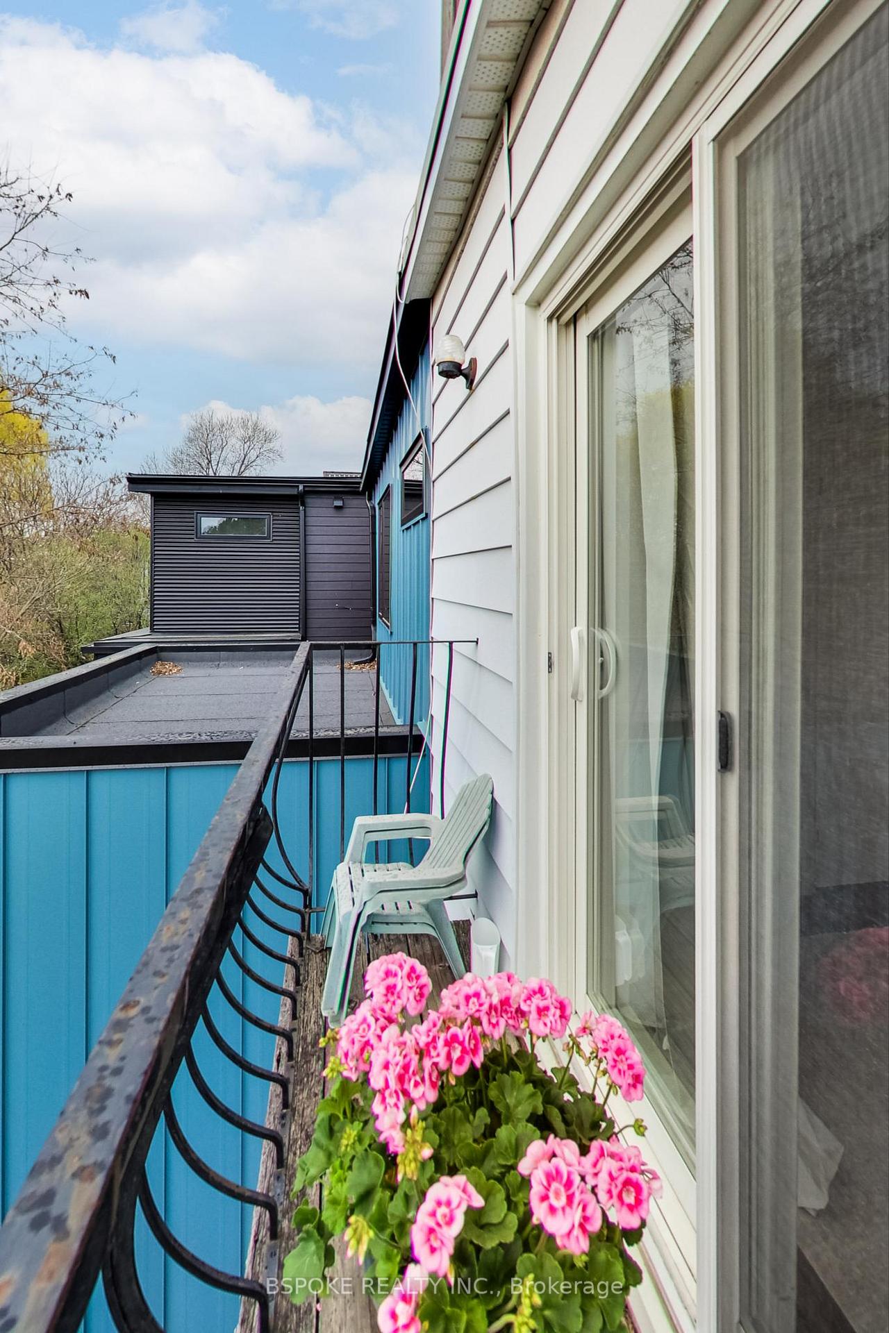 Photo 15 of 293 Withrow Avenue, Toronto, Blake-Jones — HOMEH