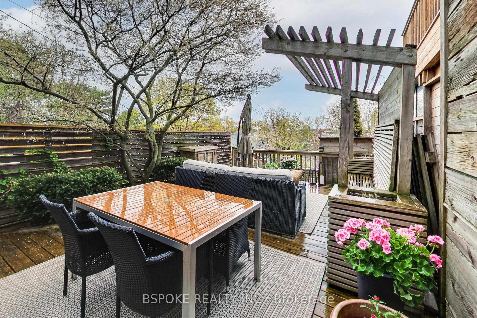 Photo 32 of 293 Withrow Avenue, Toronto, Blake-Jones — HOMEH
