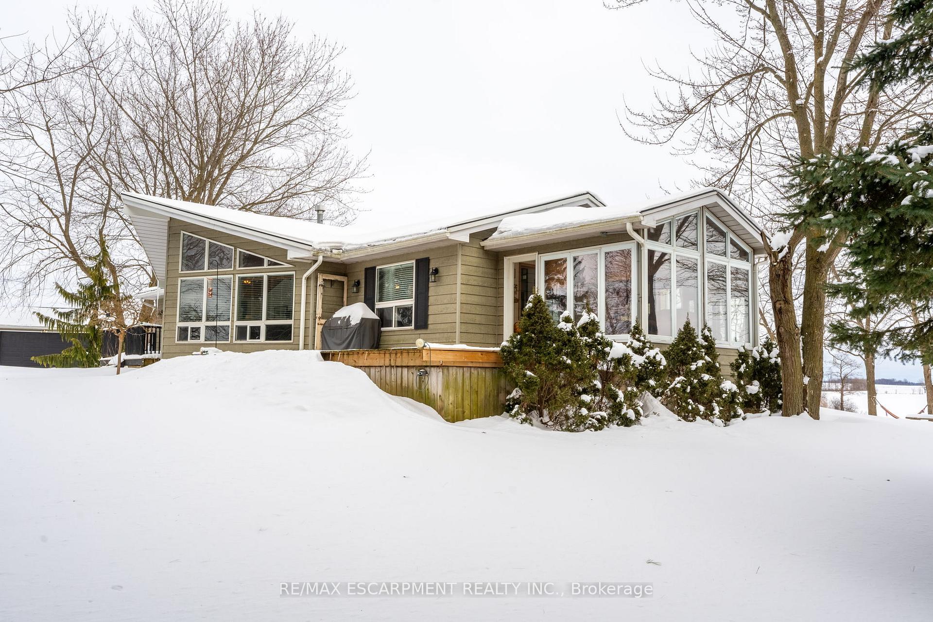 Photo 2 of 3553 Gladstone Drive, Thames Centre, Rural Thames Centre — HOMEH