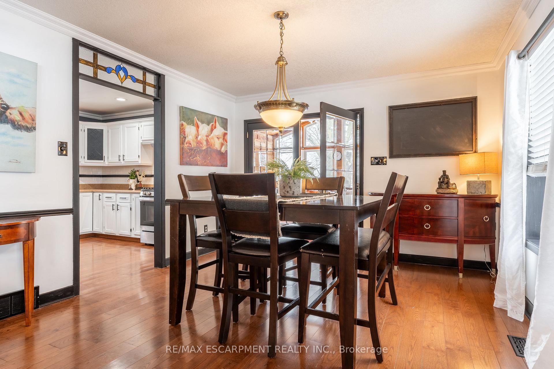 Photo 9 of 3553 Gladstone Drive, Thames Centre, Rural Thames Centre — HOMEH