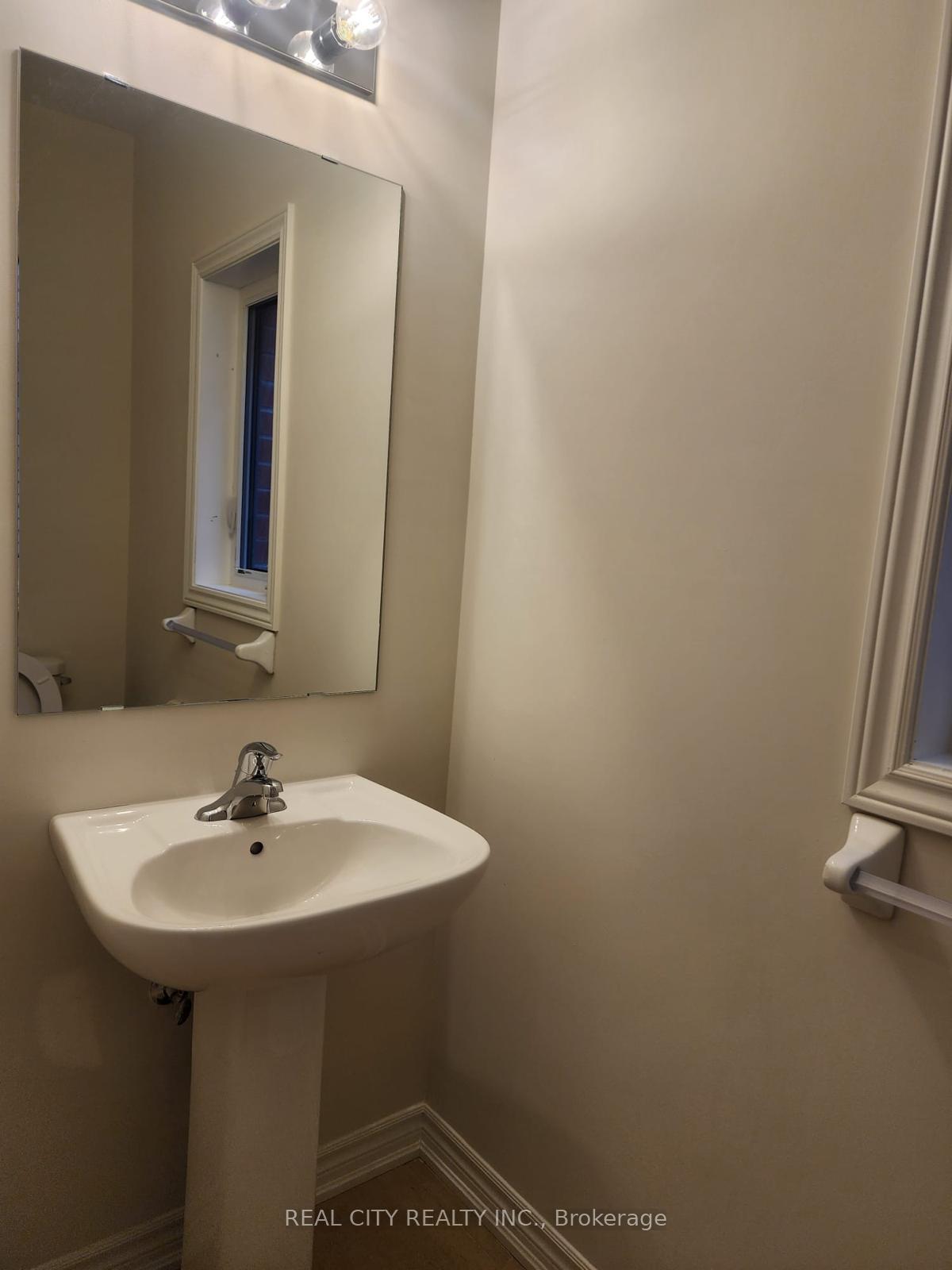 Photo 5 of Unit UPPER, 110 Palace Street, Thorold, Thorold Downtown — HOMEH