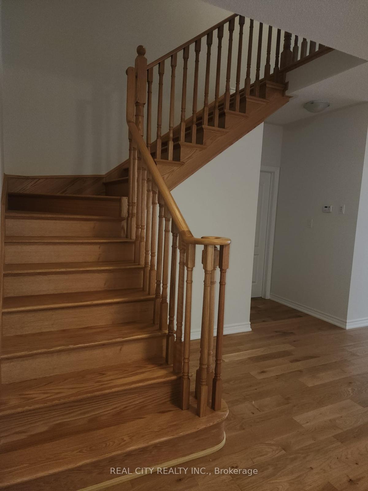 Photo 18 of Unit UPPER, 110 Palace Street, Thorold, Thorold Downtown — HOMEH