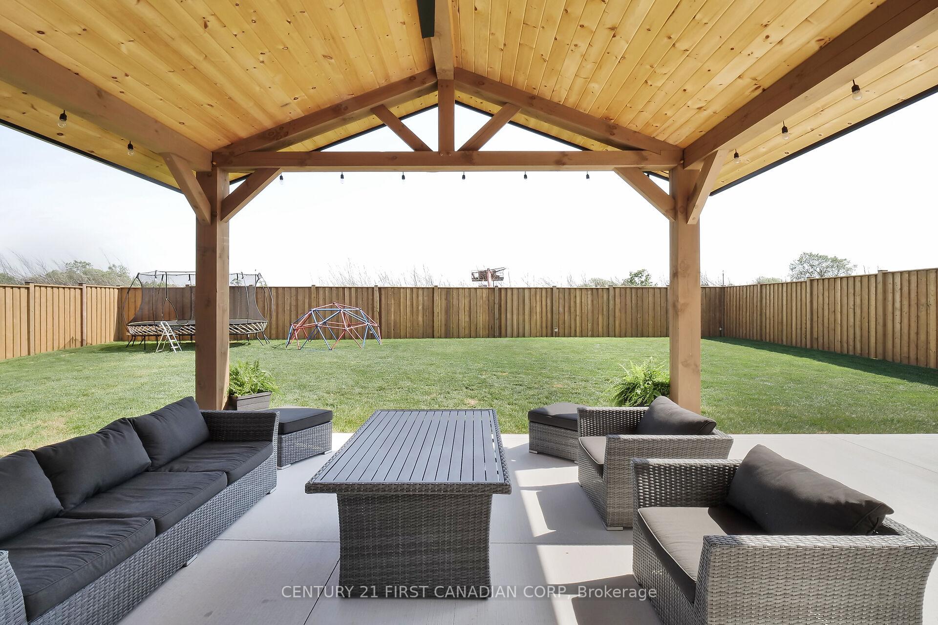 Photo 36 of 28 Greenbrier Ridge, Thames Centre, Rural Thames Centre — HOMEH