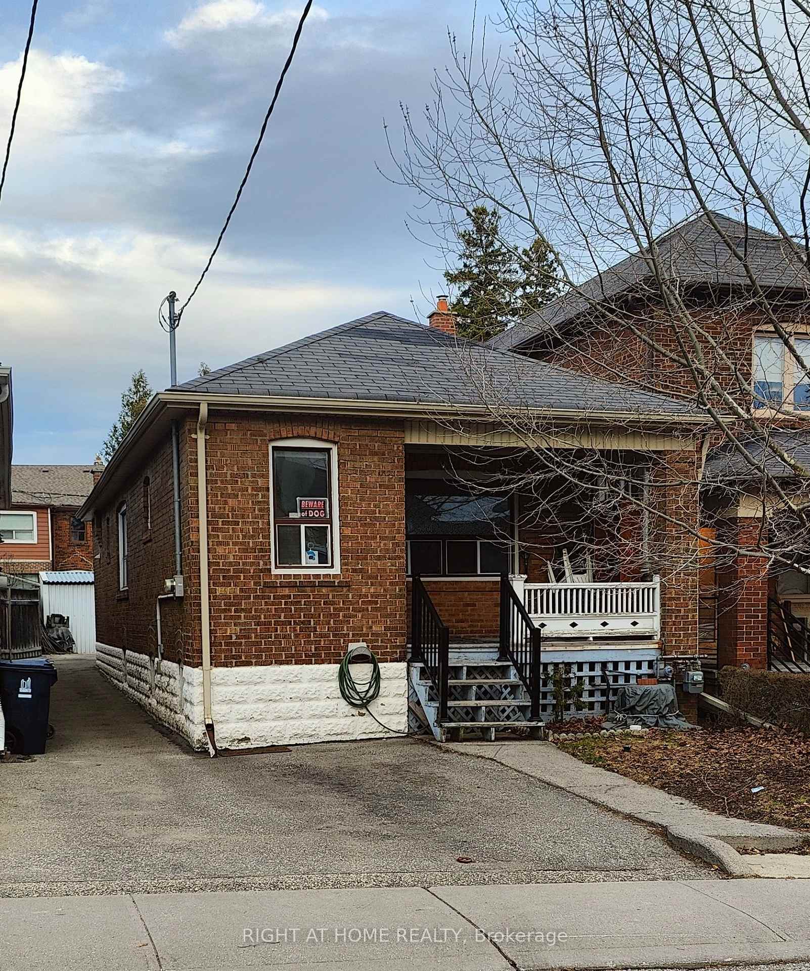 Front of 315 Arlington Avenue