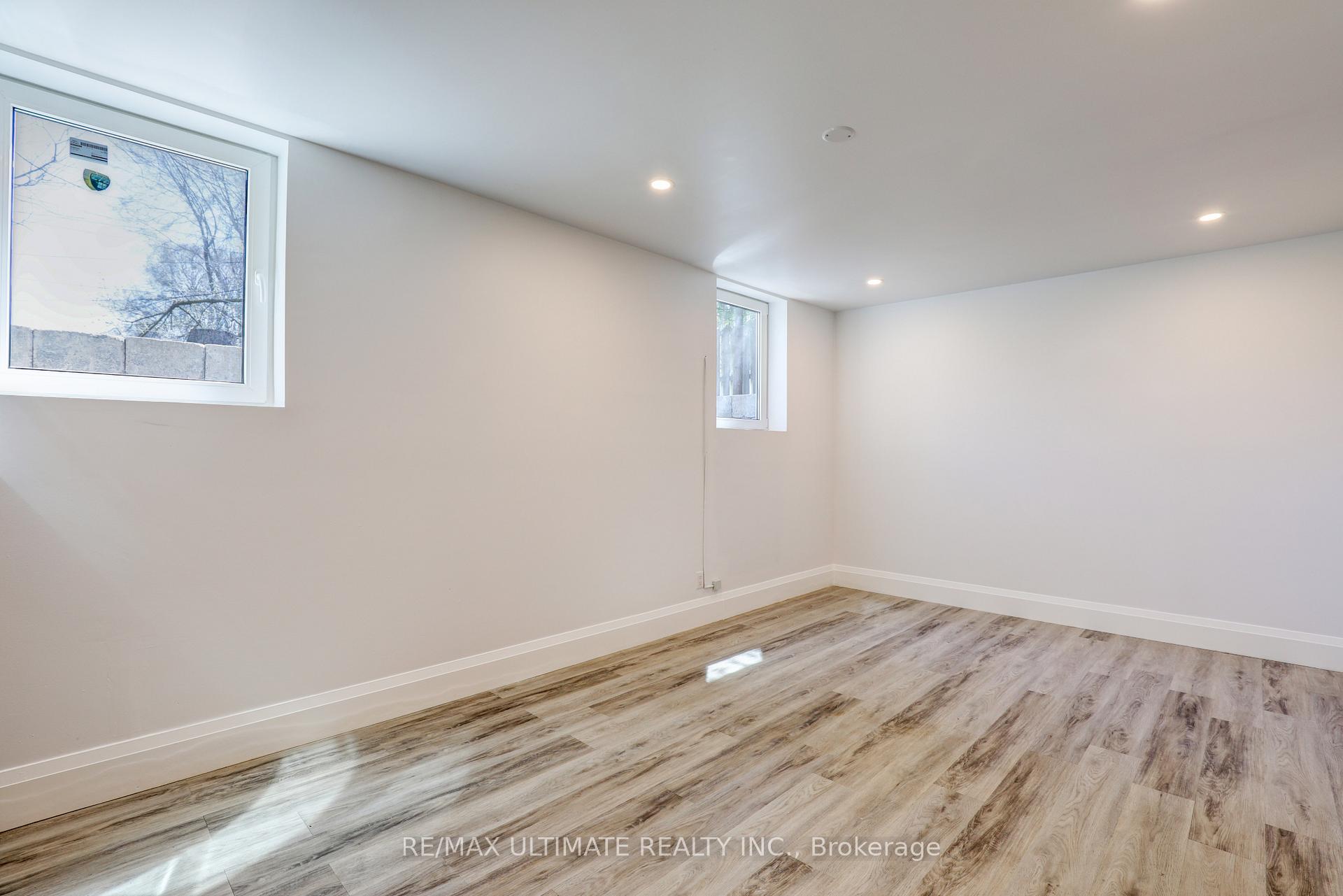 Photo 3 of Unit Bsmt Unit, 563 O'connor Drive, Toronto, East York — HOMEH