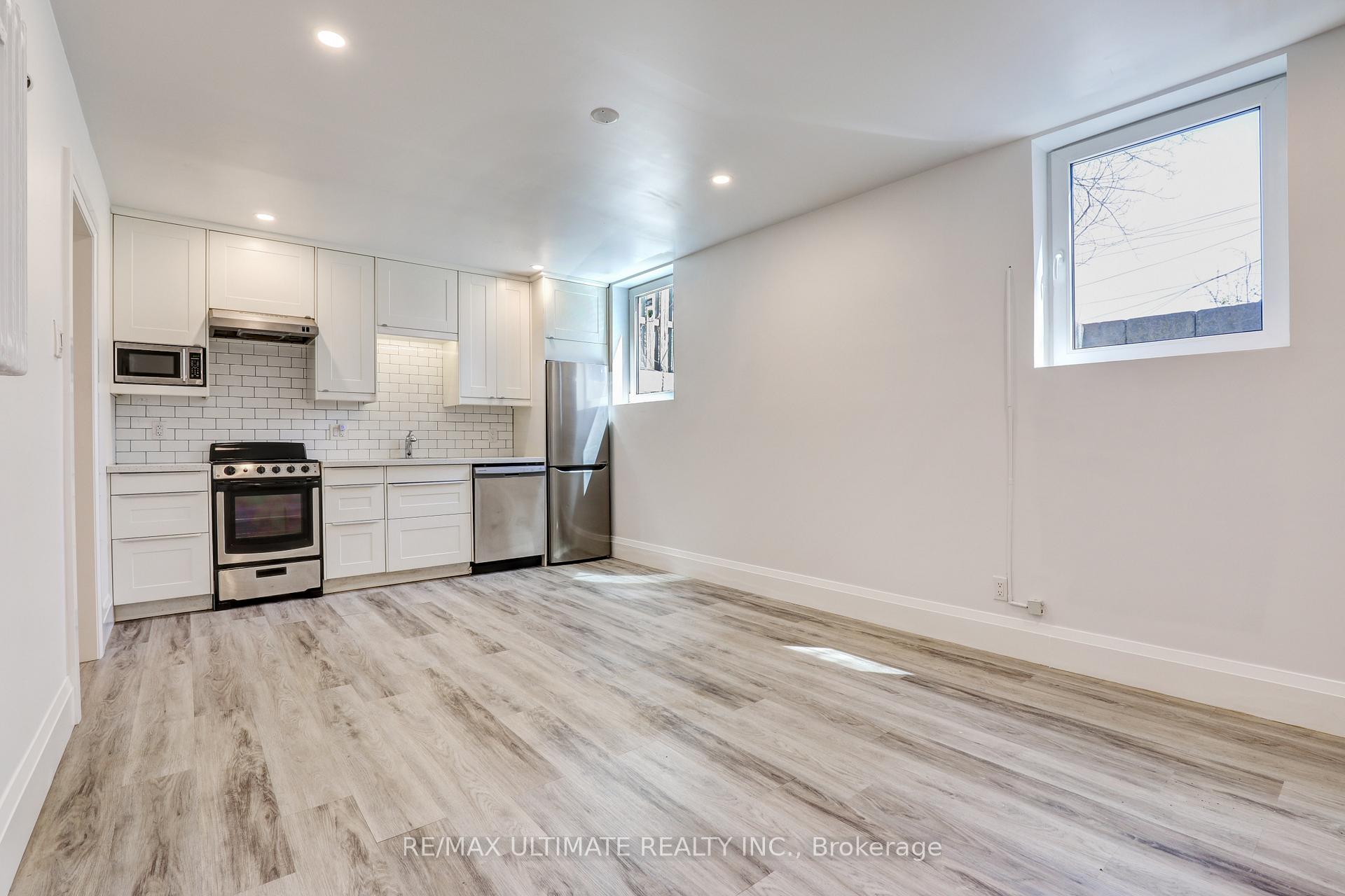 Photo 4 of Unit Bsmt Unit, 563 O'connor Drive, Toronto, East York — HOMEH