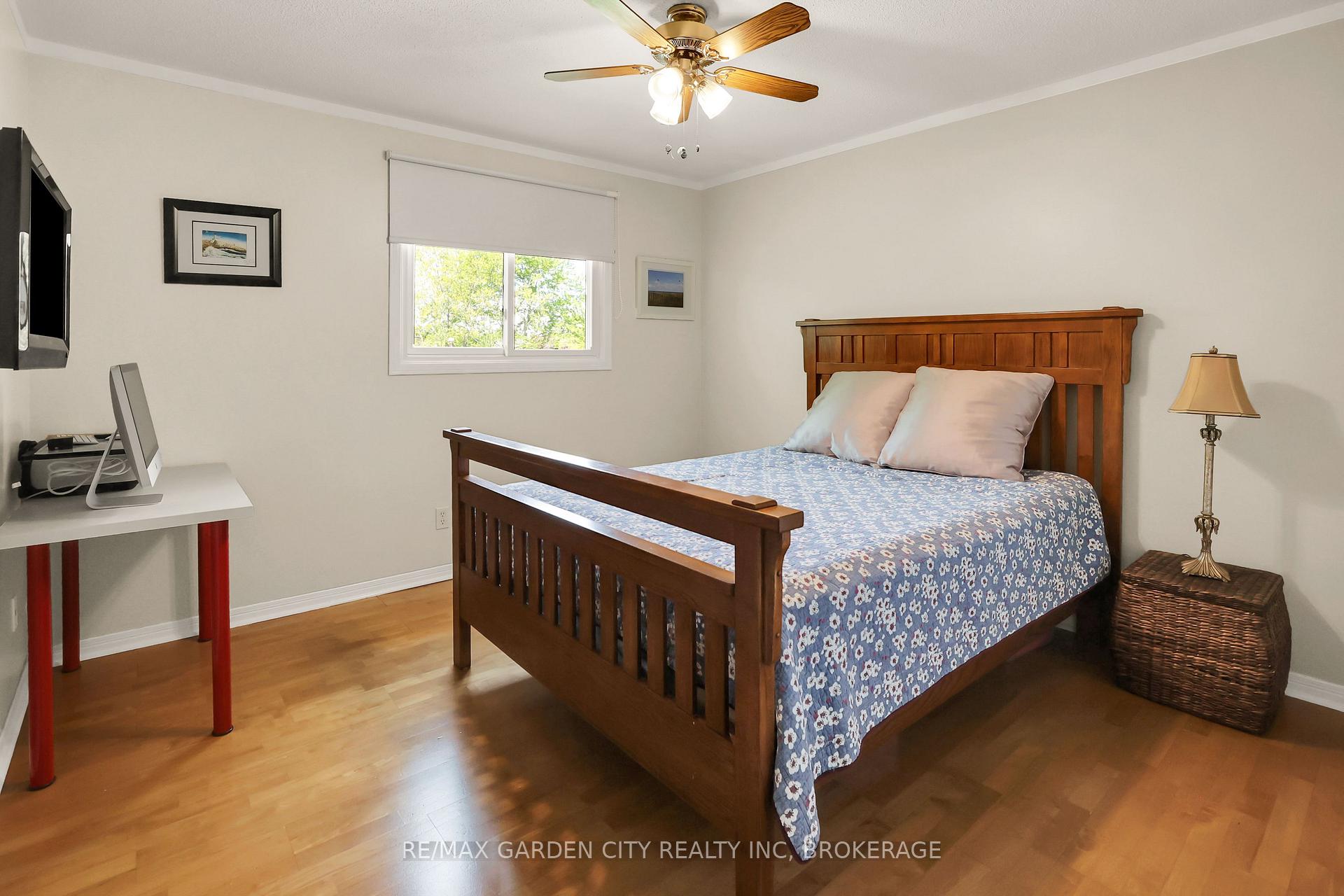 Photo 20 of 8 Lampman Crescent, Thorold, Confederation Heights — HOMEH
