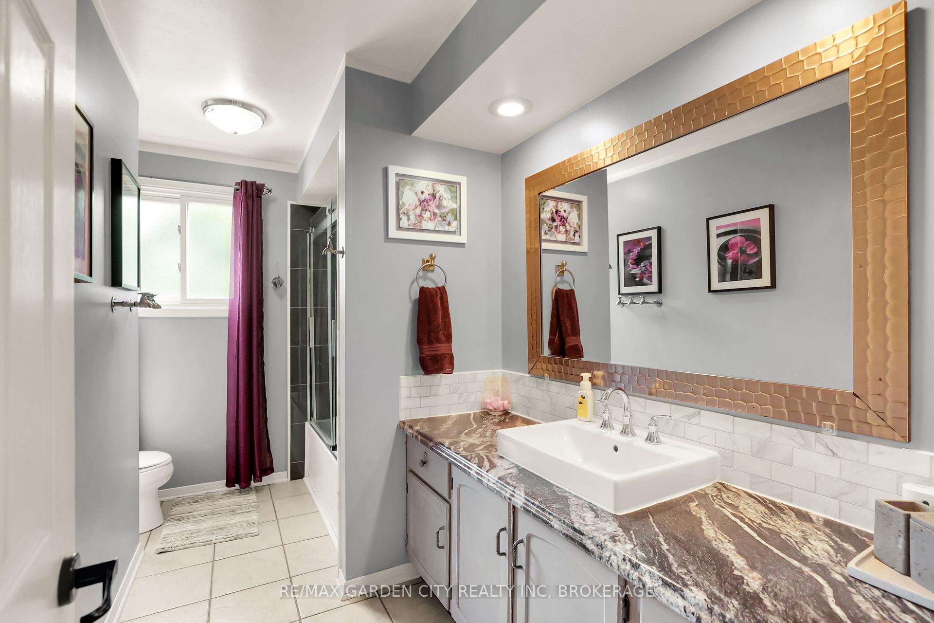 Photo 22 of 8 Lampman Crescent, Thorold, Confederation Heights — HOMEH