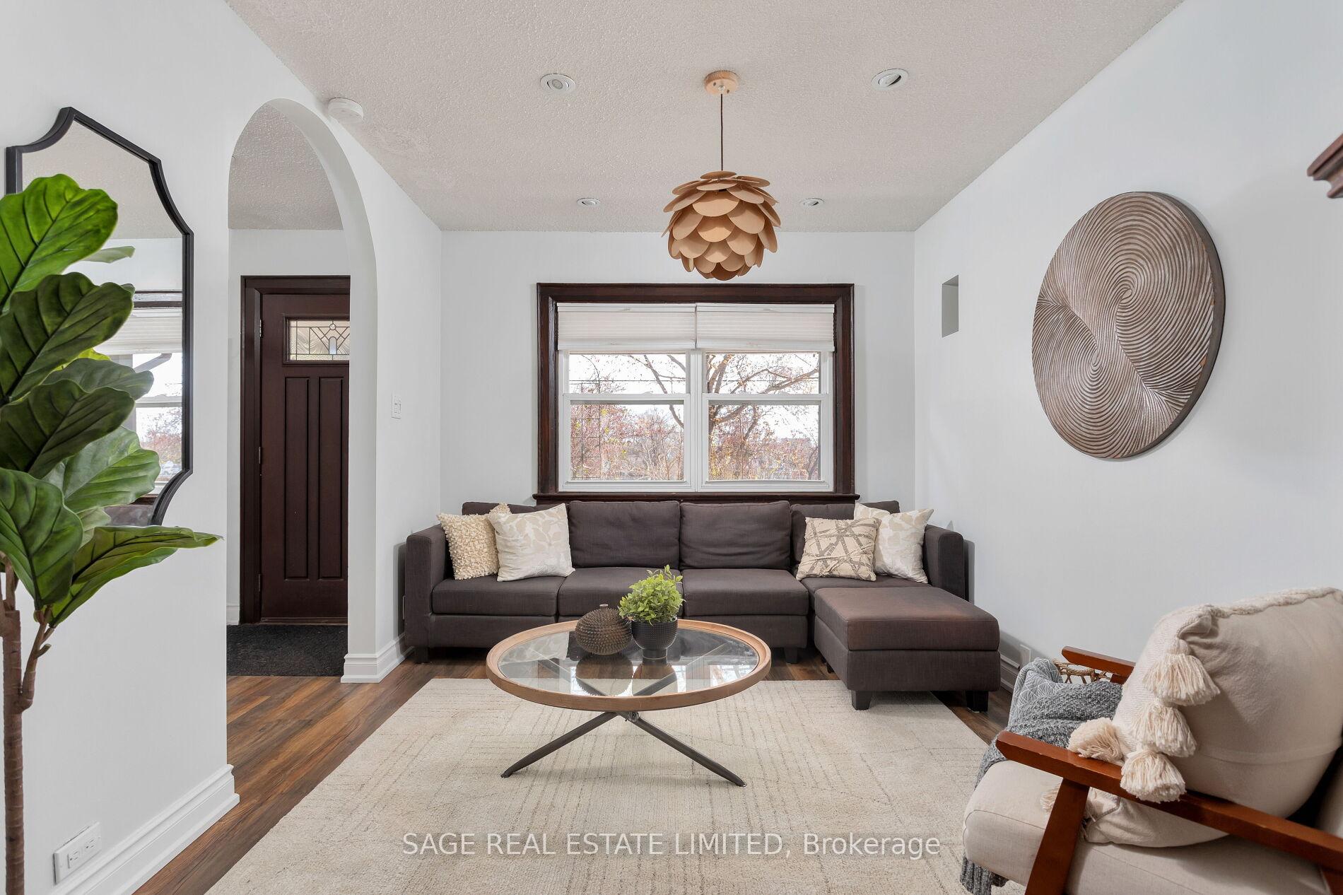 Photo 5 of 30 Alameda Avenue, Toronto, Oakwood Village — HOMEH