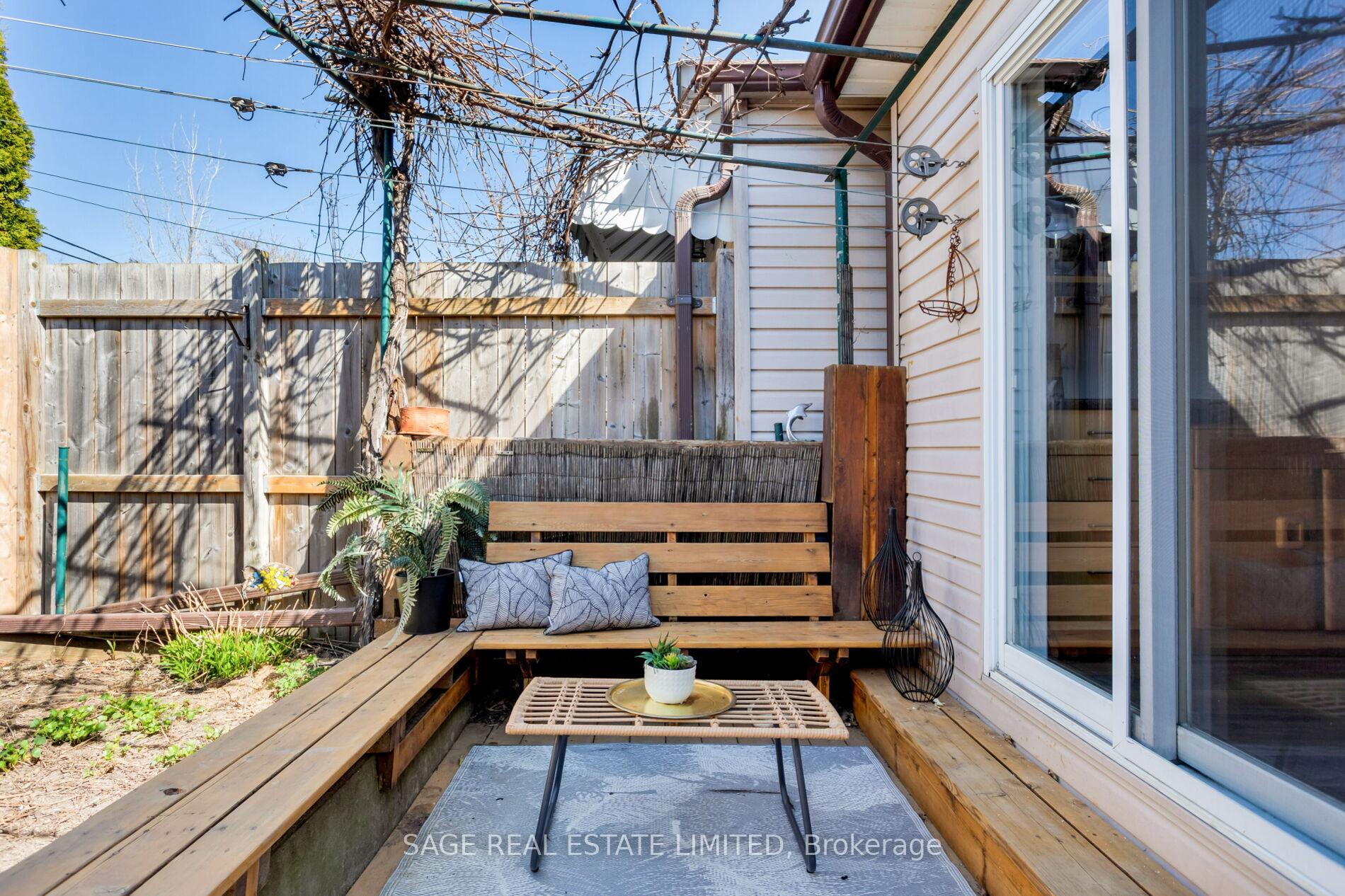 Photo 17 of 30 Alameda Avenue, Toronto, Oakwood Village — HOMEH