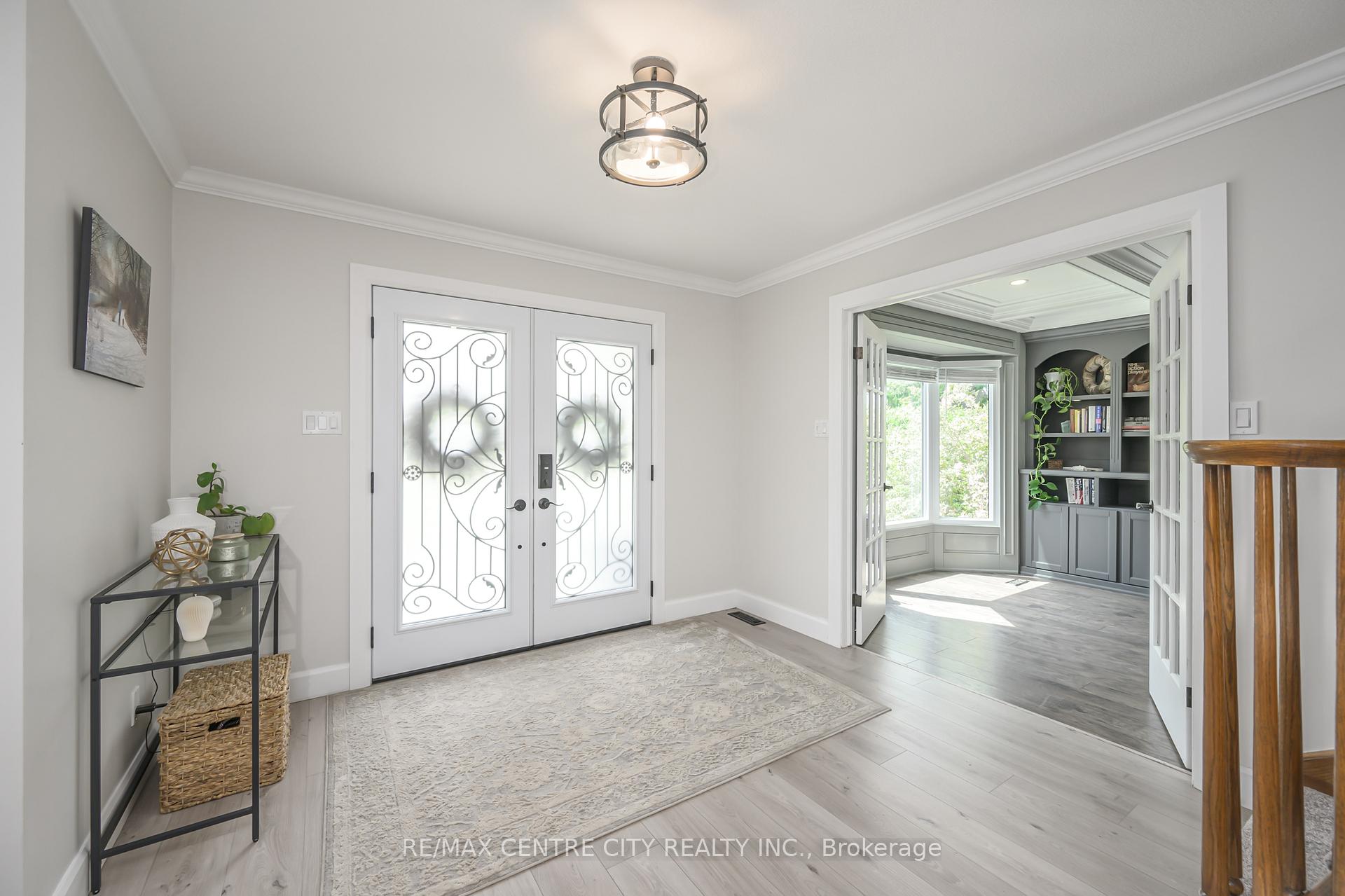 Photo 2 of 82 Mill Road, Thames Centre, Dorchester — HOMEH