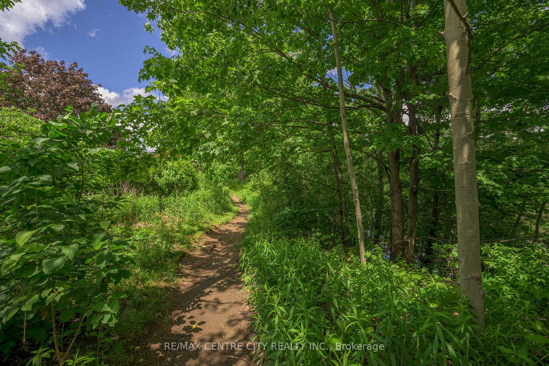 Photo 38 of 82 Mill Road, Thames Centre, Dorchester — HOMEH