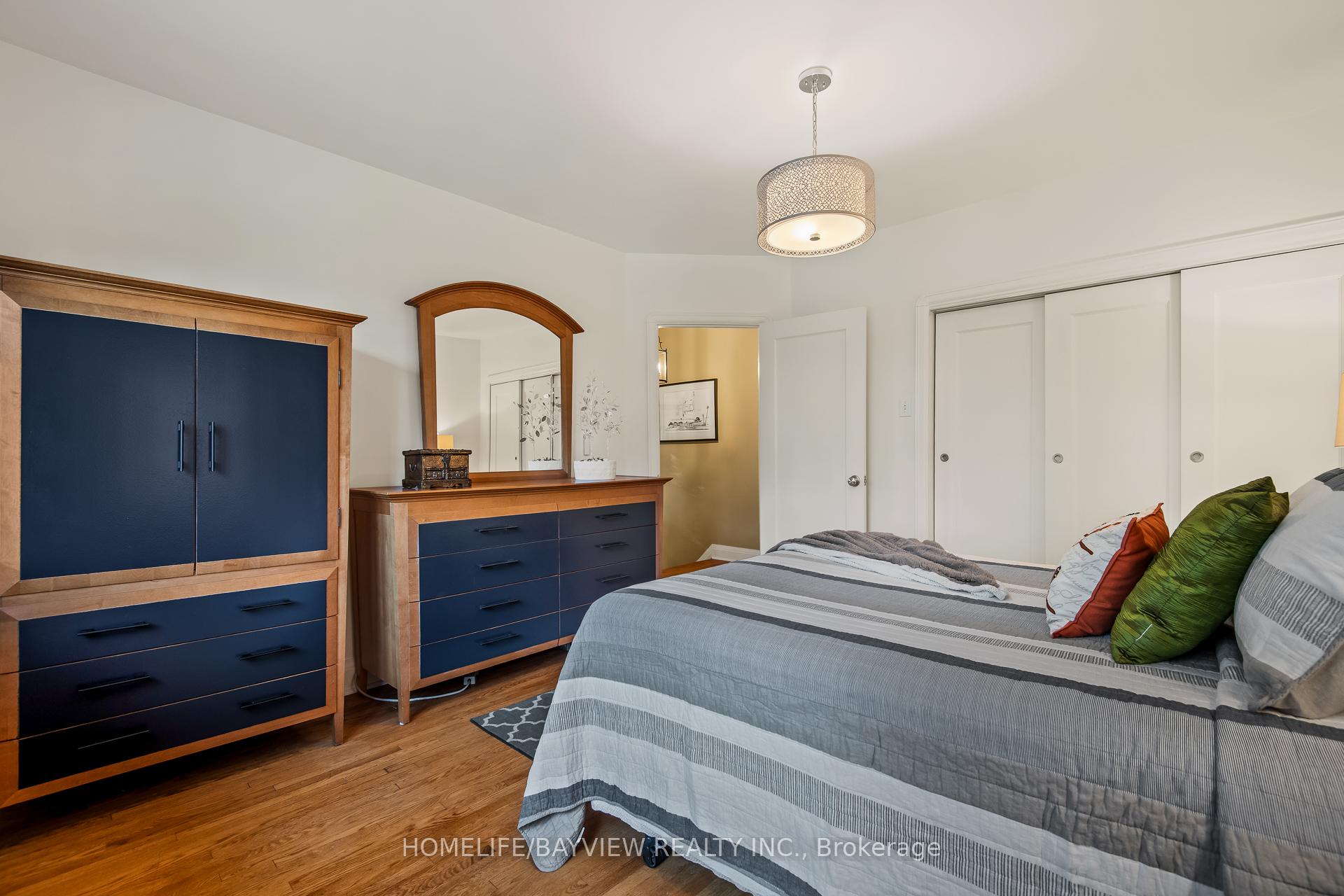 Photo 19 of 24 Taylor Drive, Toronto, East York — HOMEH