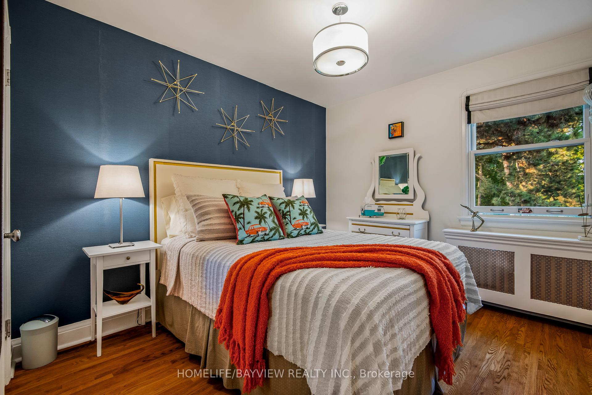 Photo 20 of 24 Taylor Drive, Toronto, East York — HOMEH