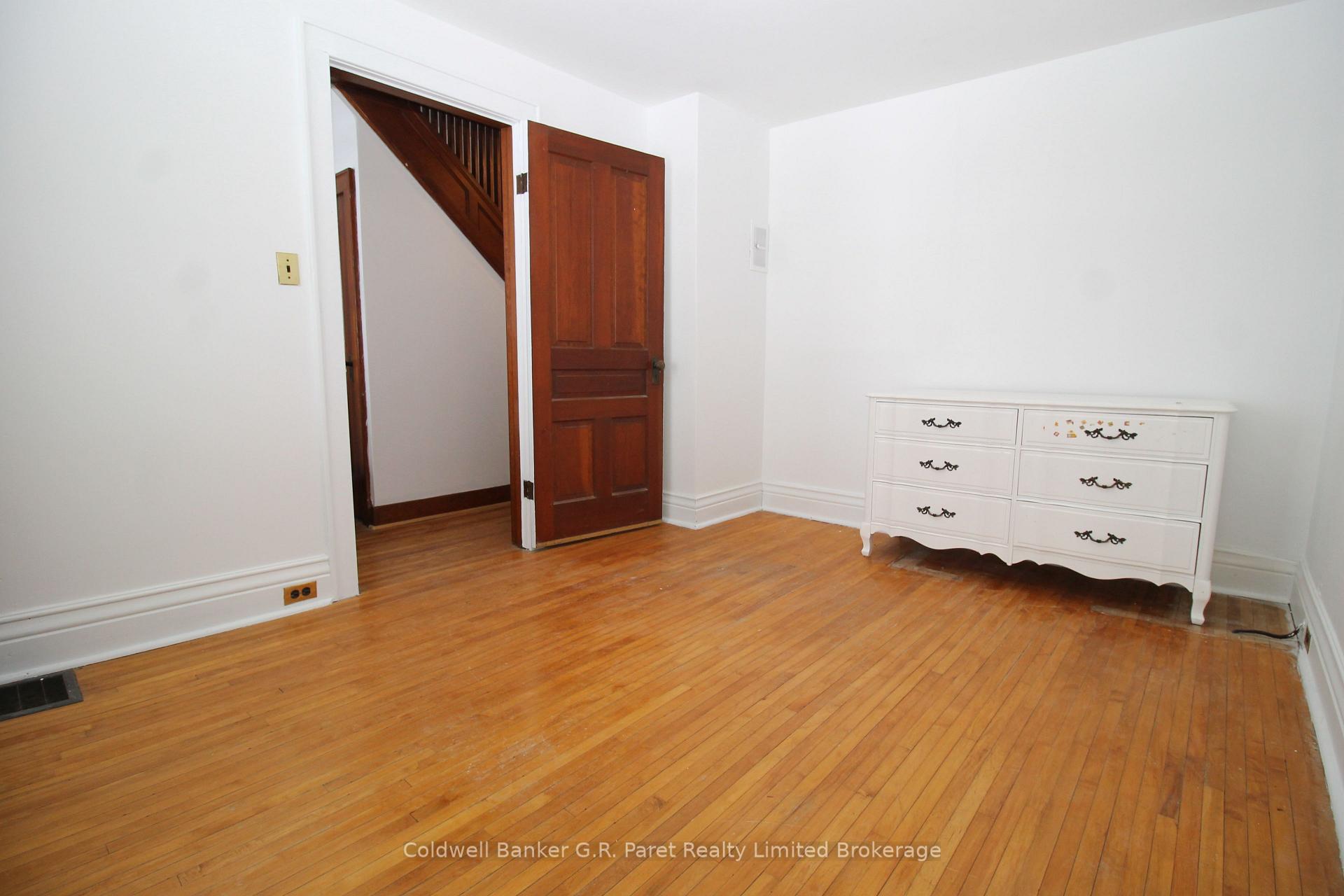 Photo 16 of 22445 Fairview Road, Thames Centre, Rural Thames Centre — HOMEH