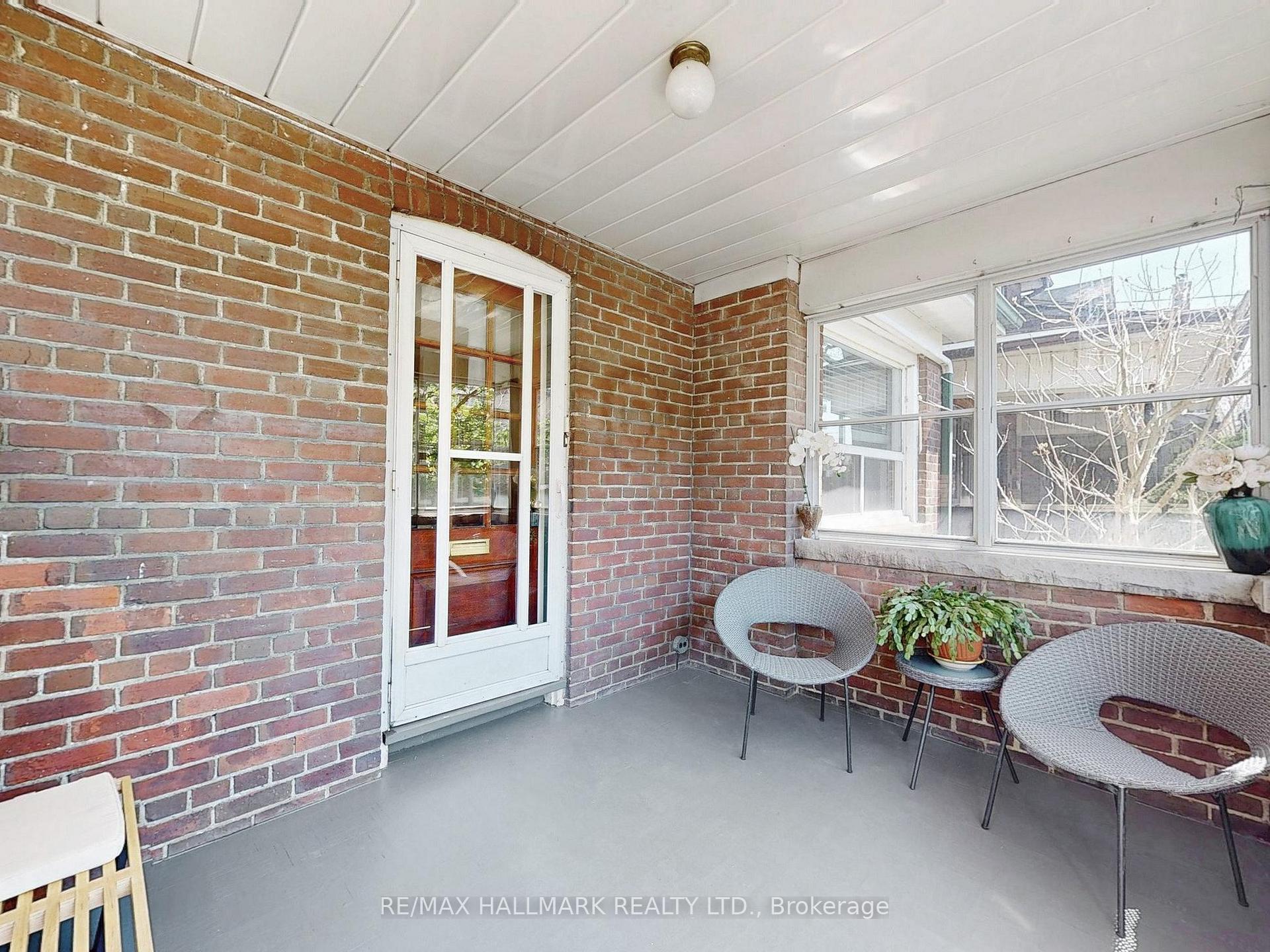 Photo 4 of 31 Robina Avenue, Toronto, Oakwood Village — HOMEH