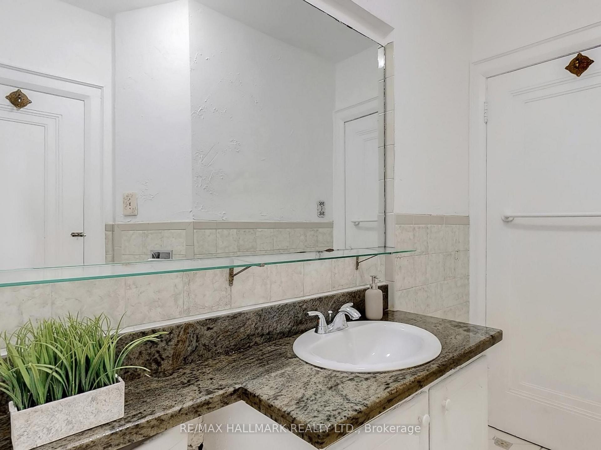 Photo 22 of 31 Robina Avenue, Toronto, Oakwood Village — HOMEH