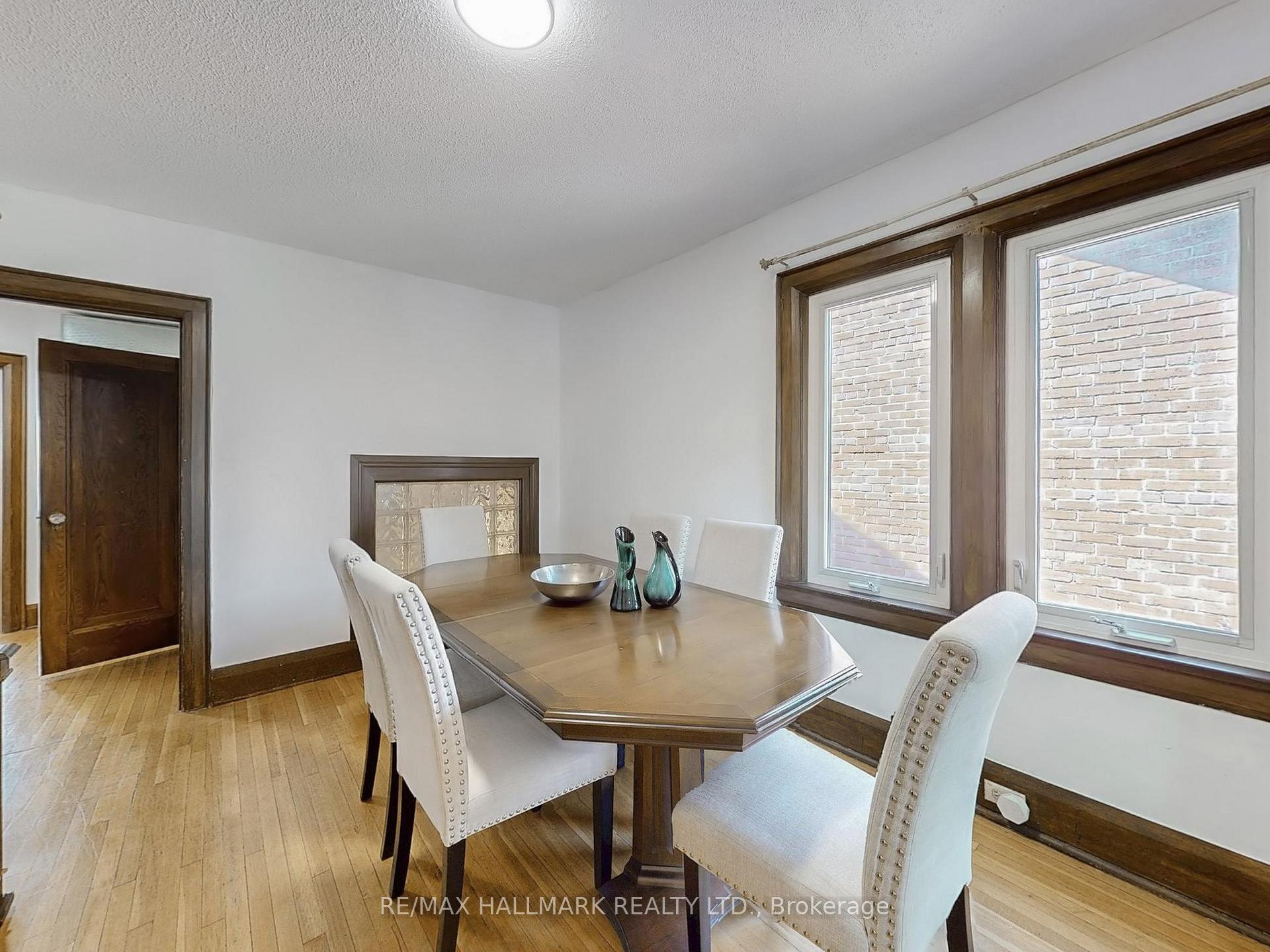 Photo 24 of 31 Robina Avenue, Toronto, Oakwood Village — HOMEH