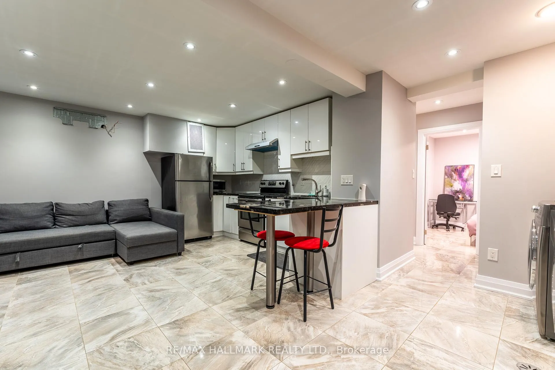 Photo 5 of Unit Lower, 98 Winchester Street, Toronto, Cabbagetown-South St. James Town — HOMEH